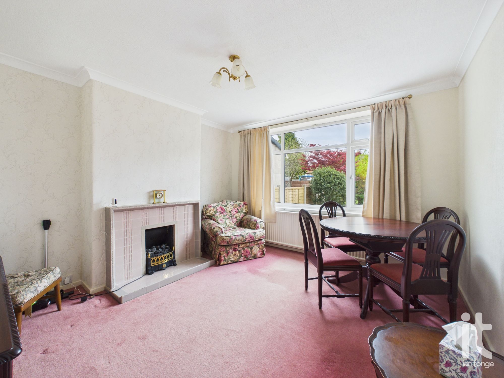3 bedroom semi-detached house For Sale in Stockport - Photograph 9.