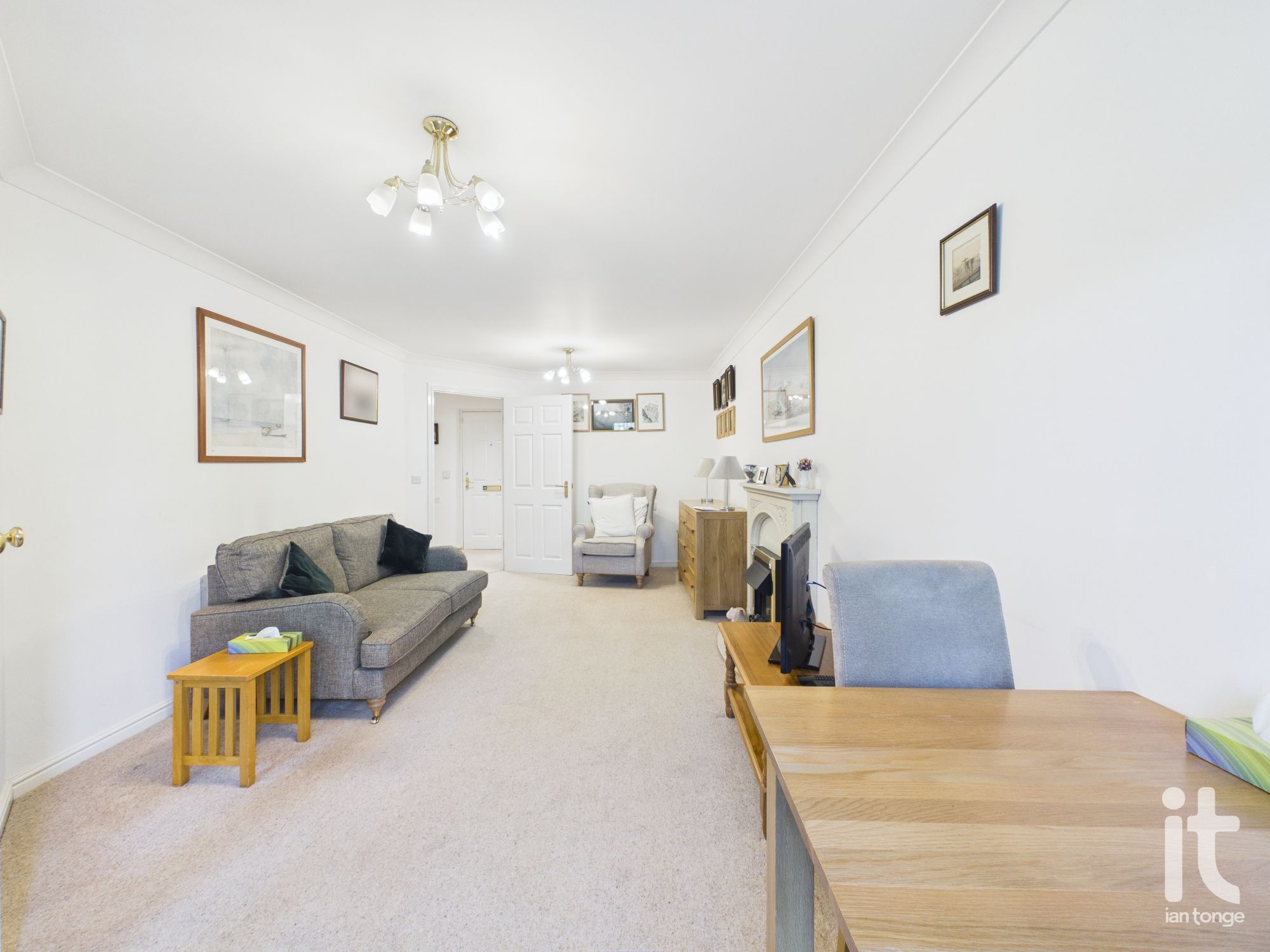 1 bedroom apartment flat/apartment For Sale in Stockport - Photograph 6.