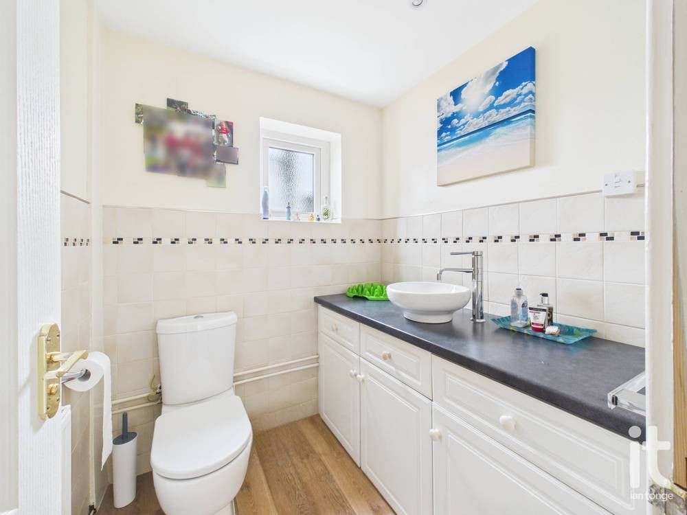 4 bedroom detached house For Sale in Stockport - Photograph 12.