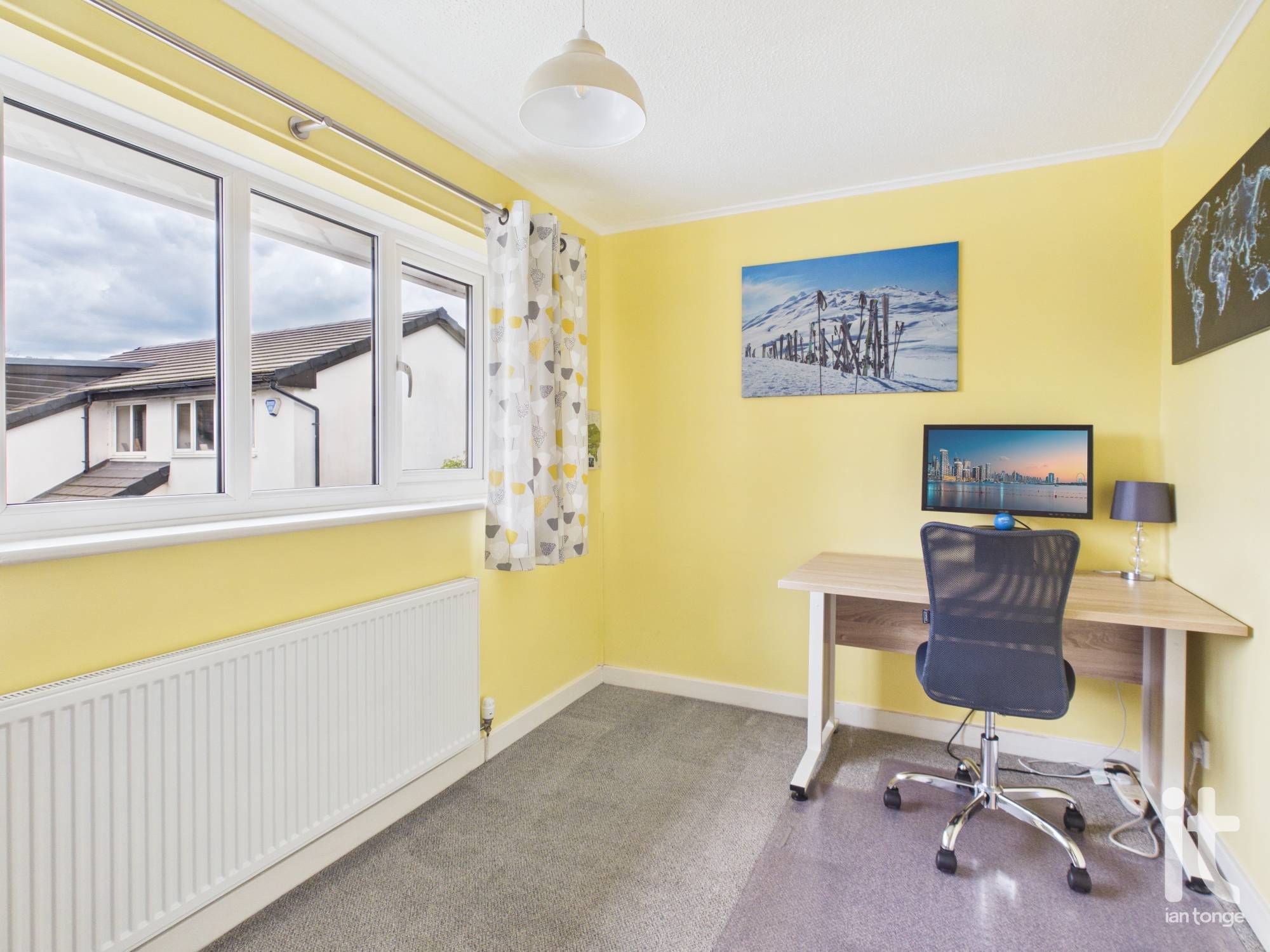 4 bedroom detached house For Sale in Stockport - Photograph 17.