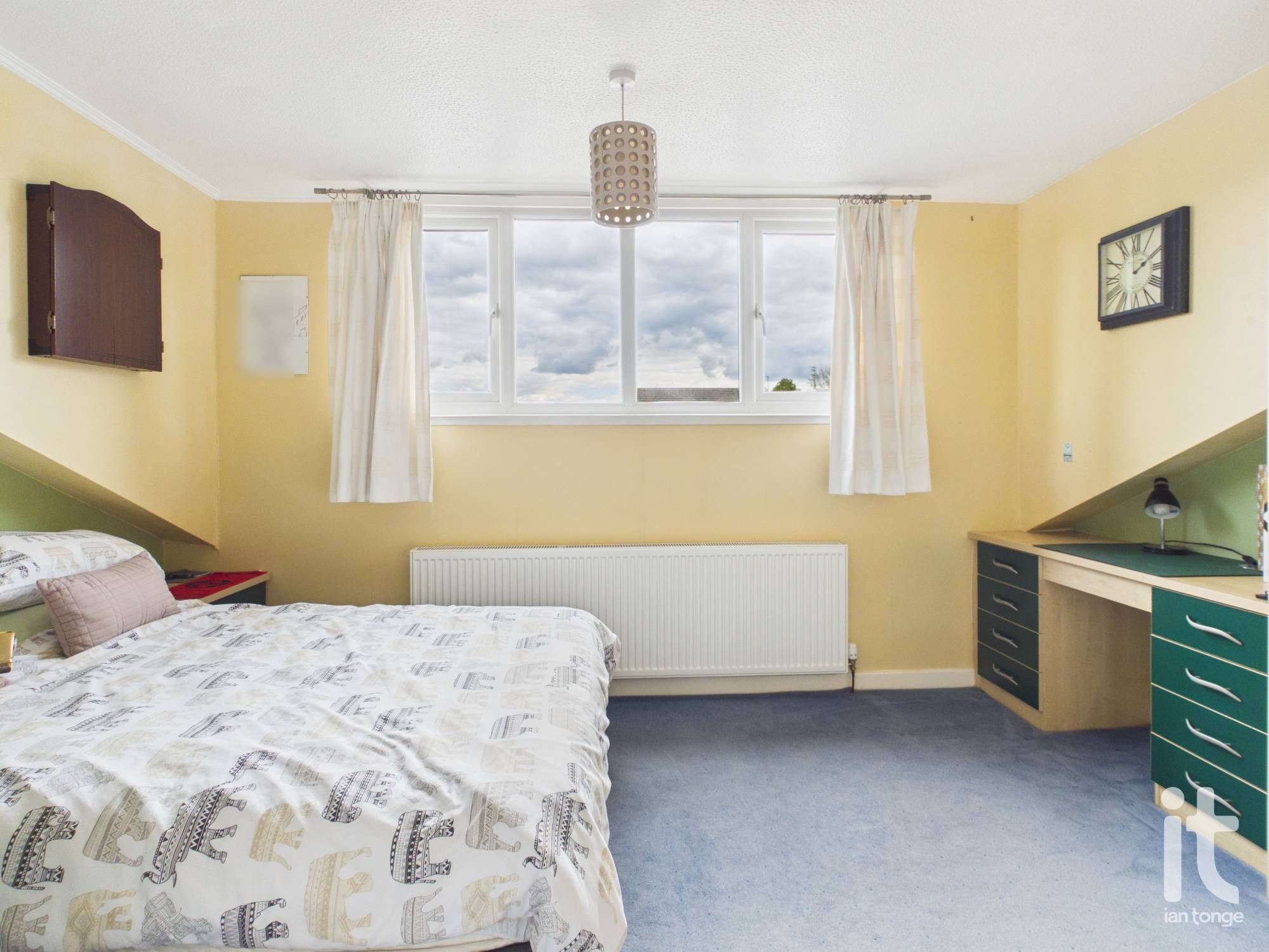 4 bedroom detached house For Sale in Stockport - Photograph 16.