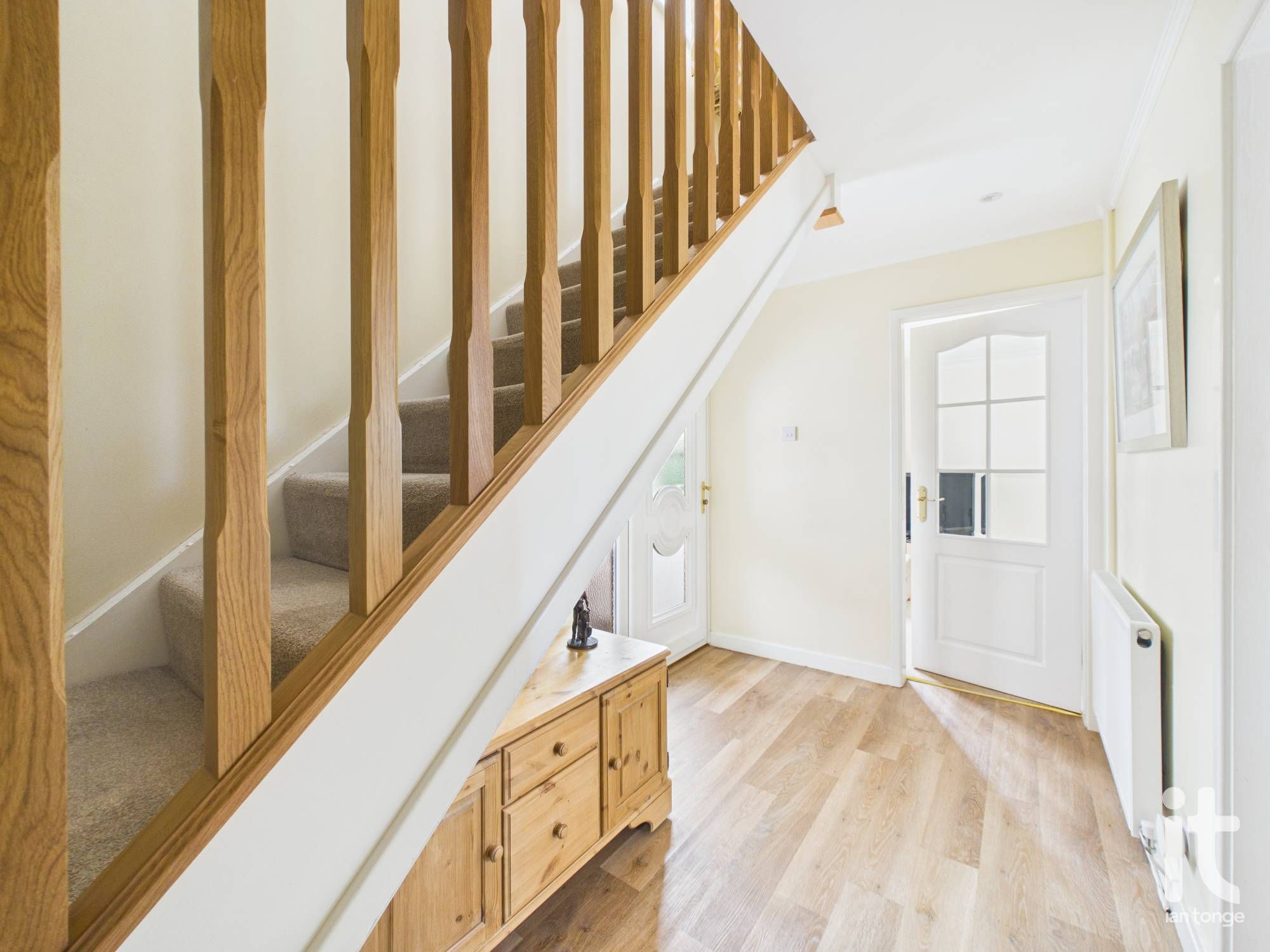 4 bedroom detached house For Sale in Stockport - Photograph 4.