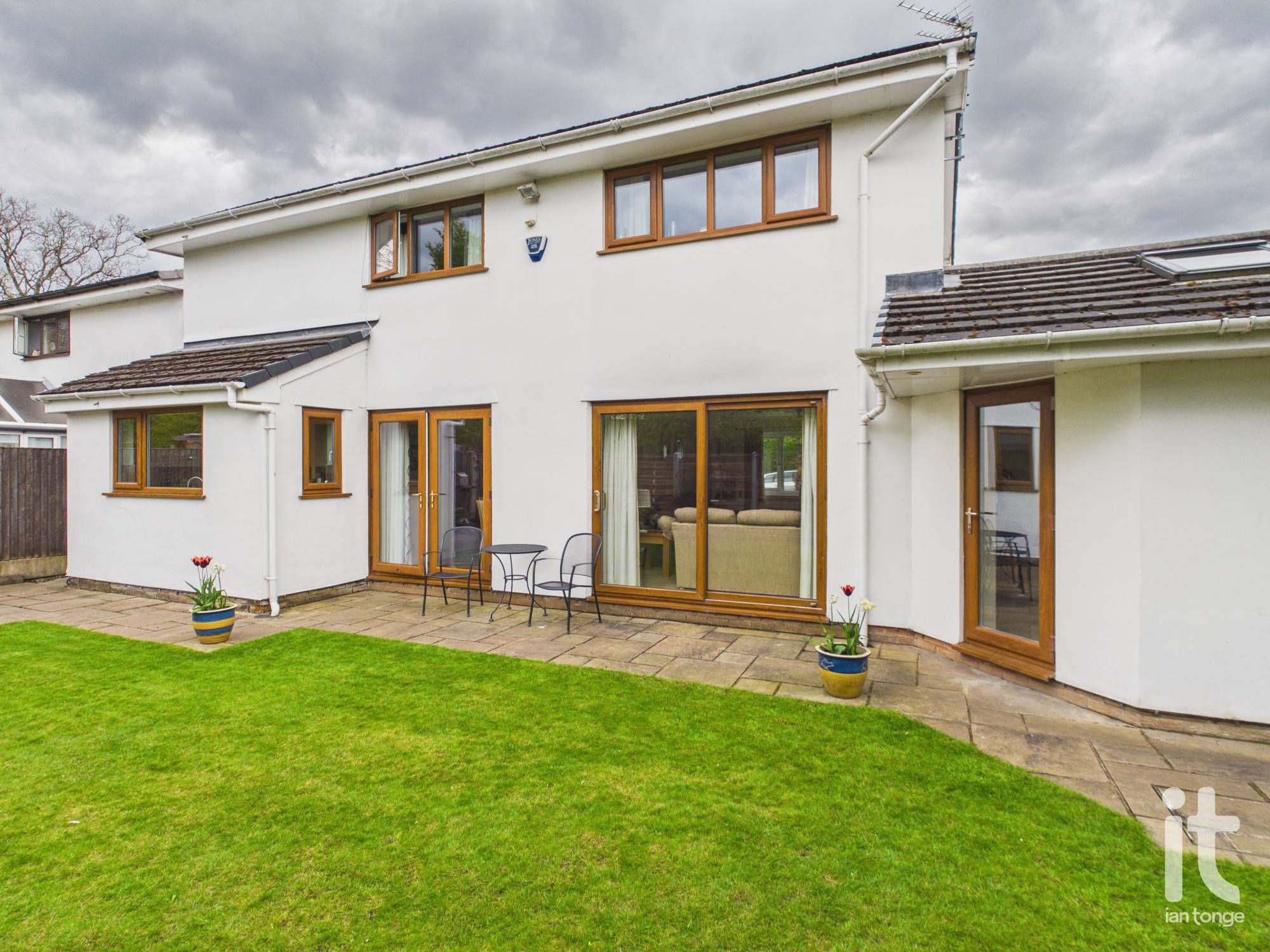 4 bedroom detached house For Sale in Stockport - Photograph 19.