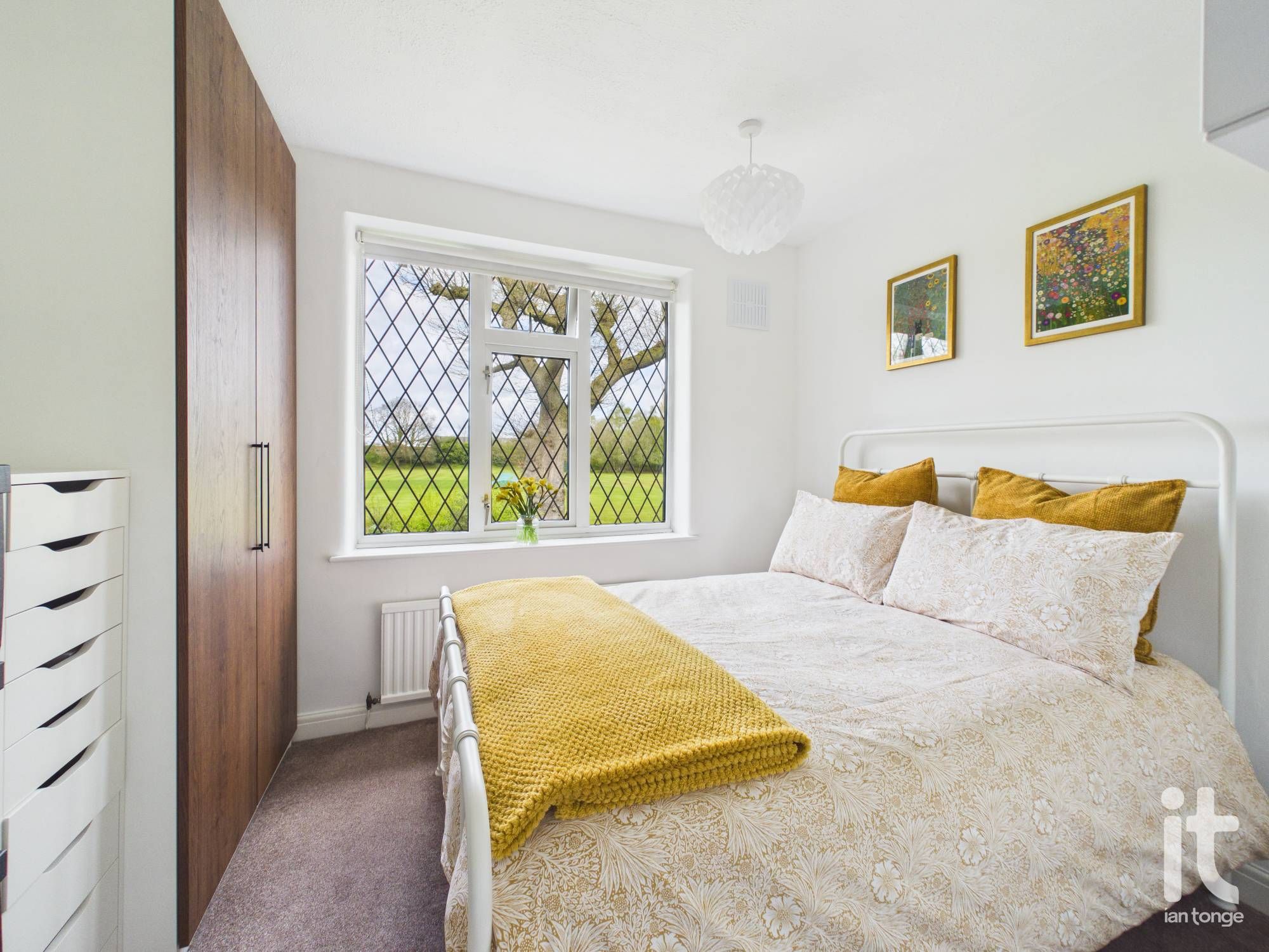 3 bedroom semi-detached house For Sale in Stockport - Photograph 9.