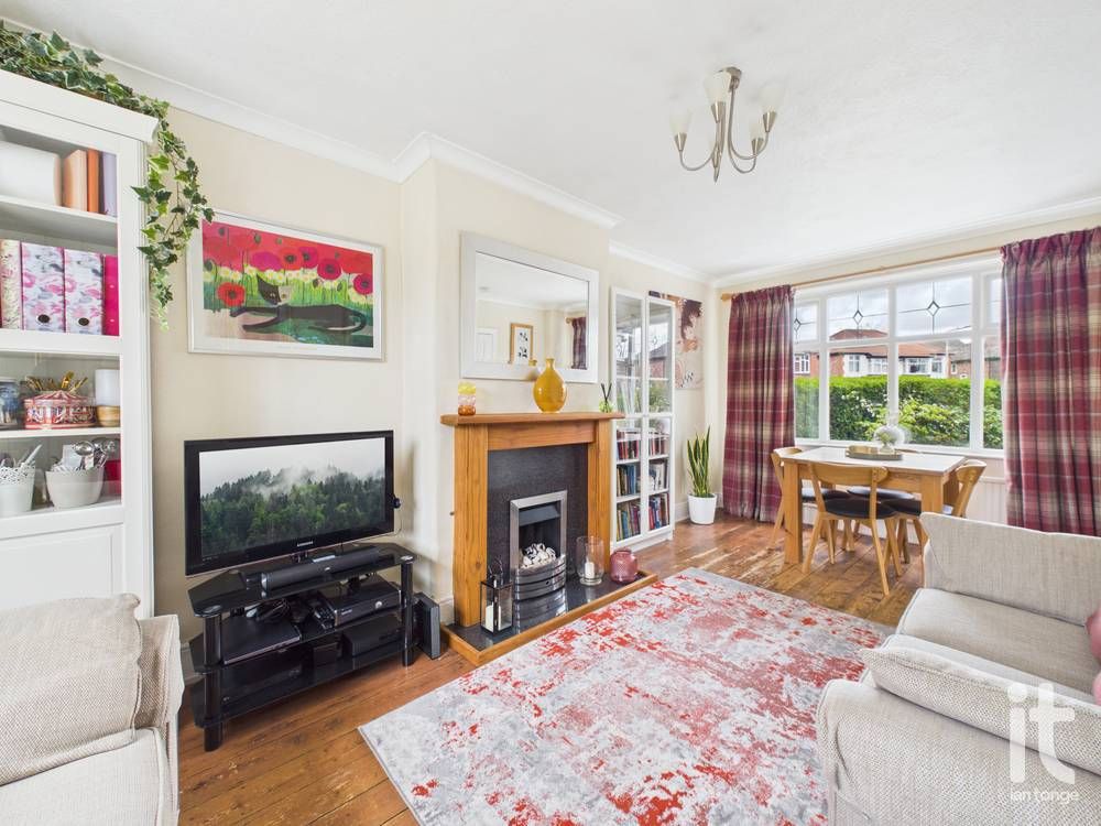 3 bedroom semi-detached house For Sale in Stockport - Photograph 5.