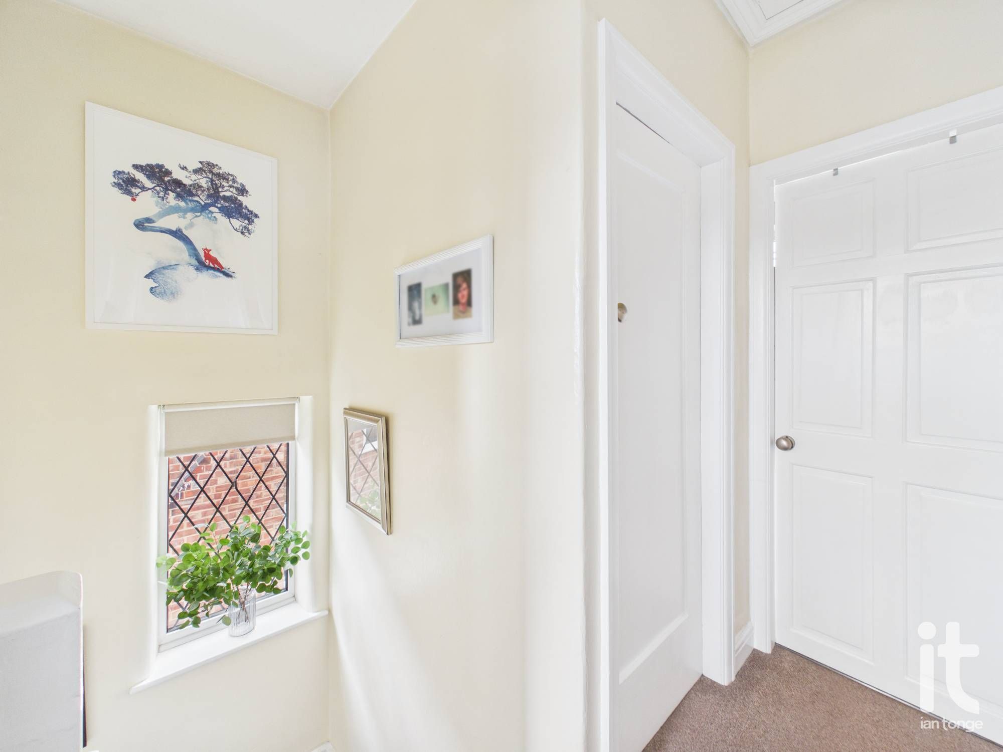 3 bedroom semi-detached house For Sale in Stockport - Photograph 7.