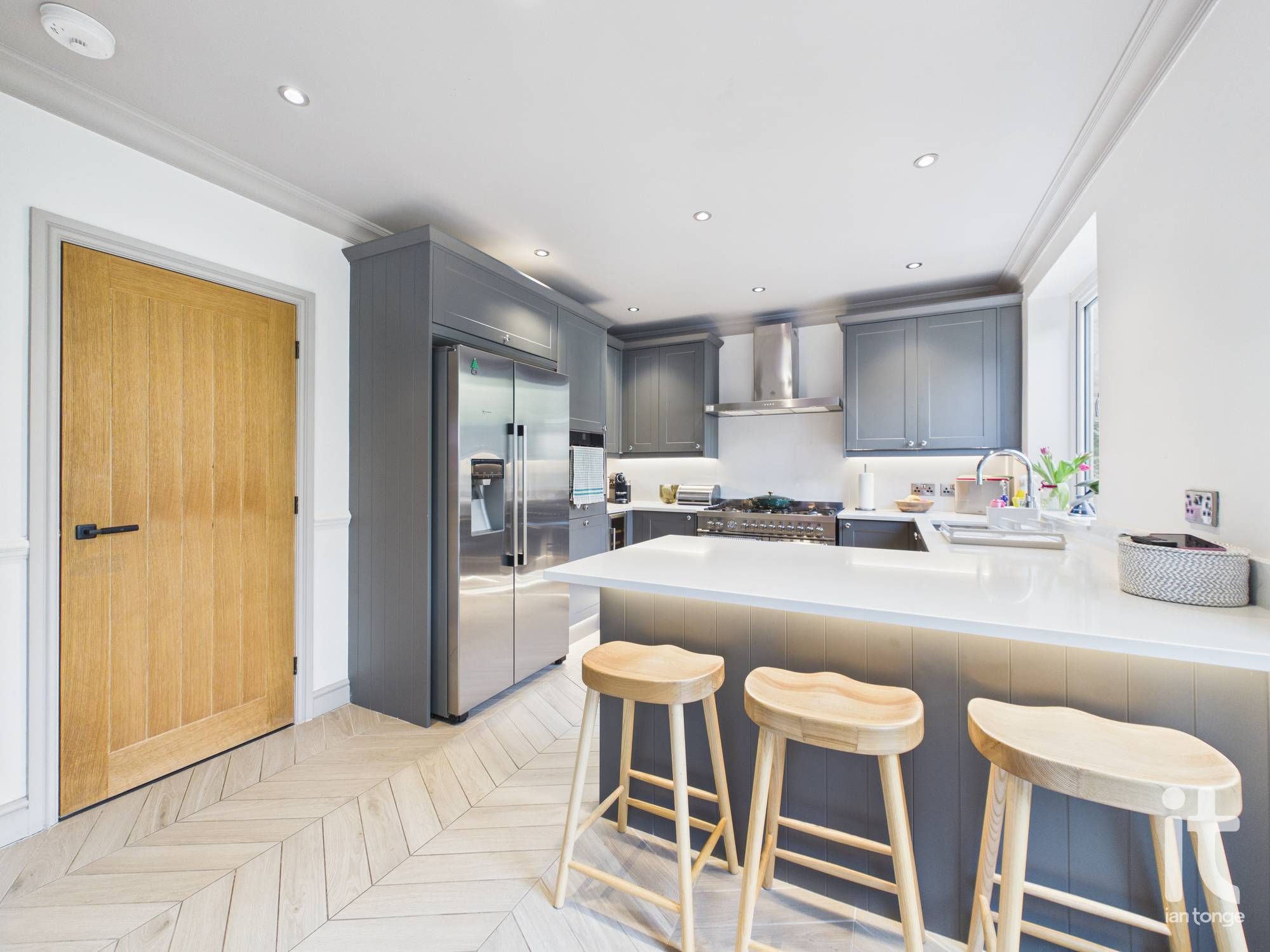 4 bedroom detached house For Sale in Stockport - Photograph 5.