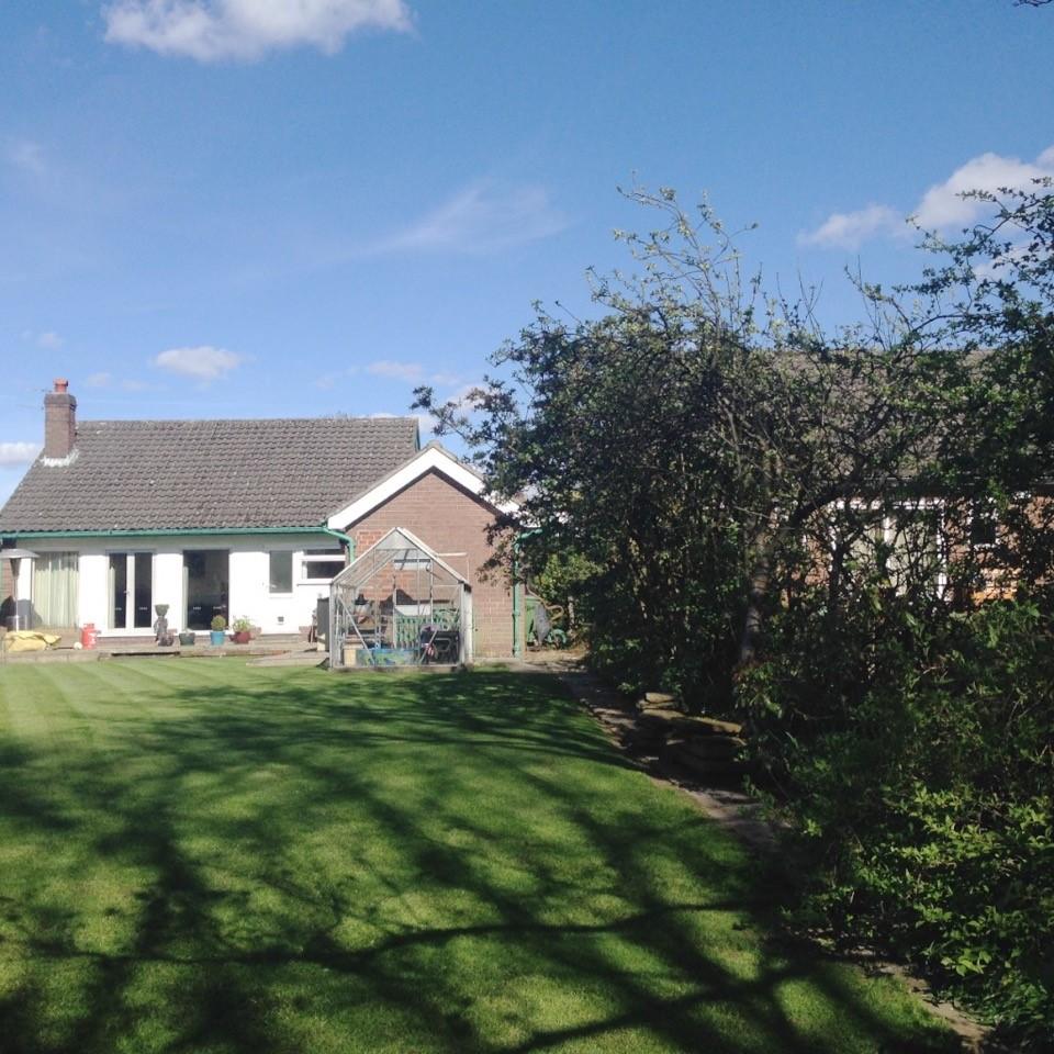 3 Bed Detached Bungalow For Sale - Photograph 8