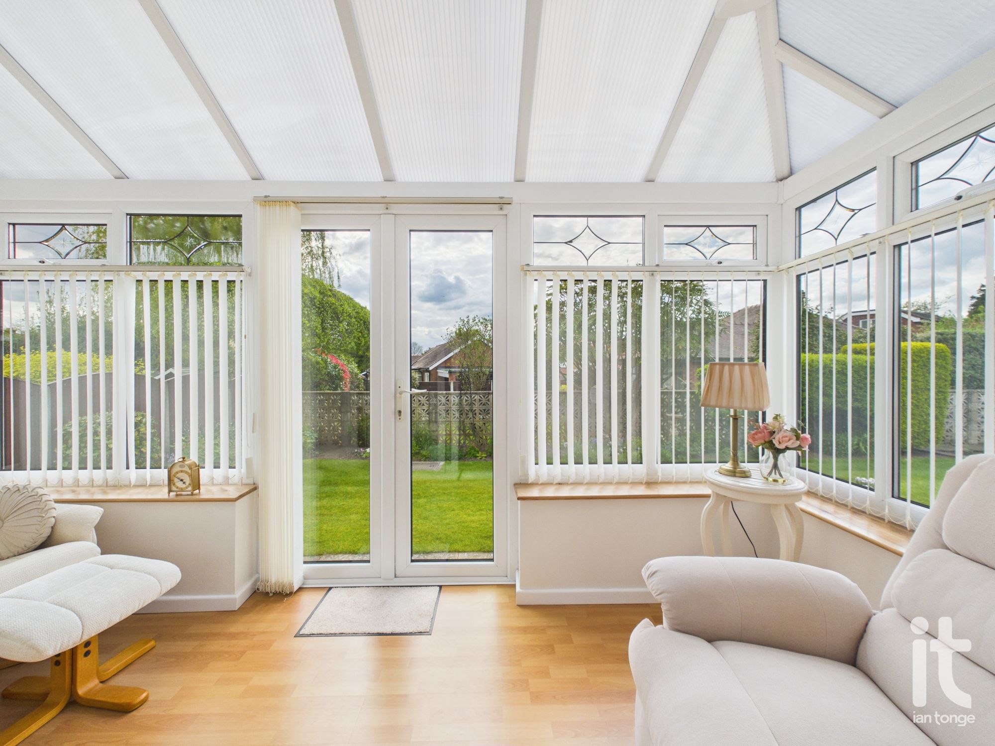 3 bedroom detached bungalow For Sale in Stockport - Photograph 14.