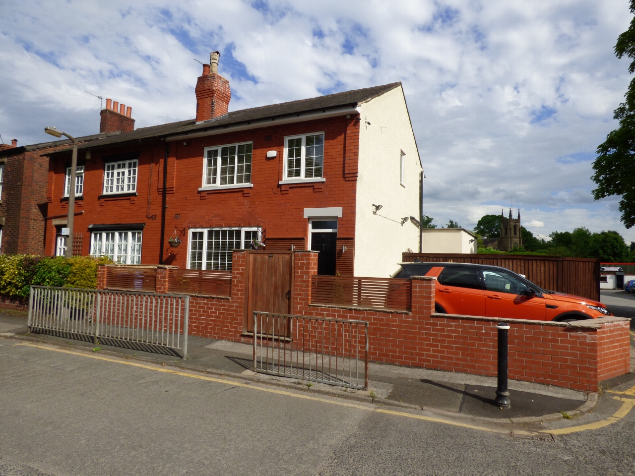 3 Bed Semi-detached House For Sale - Main Image