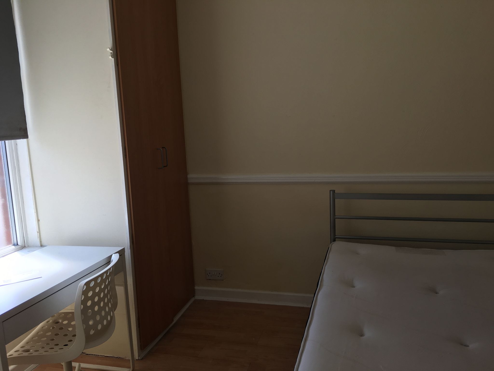 3 bedroom mid terraced house Let Agreed in Manchester - Photograph 4.