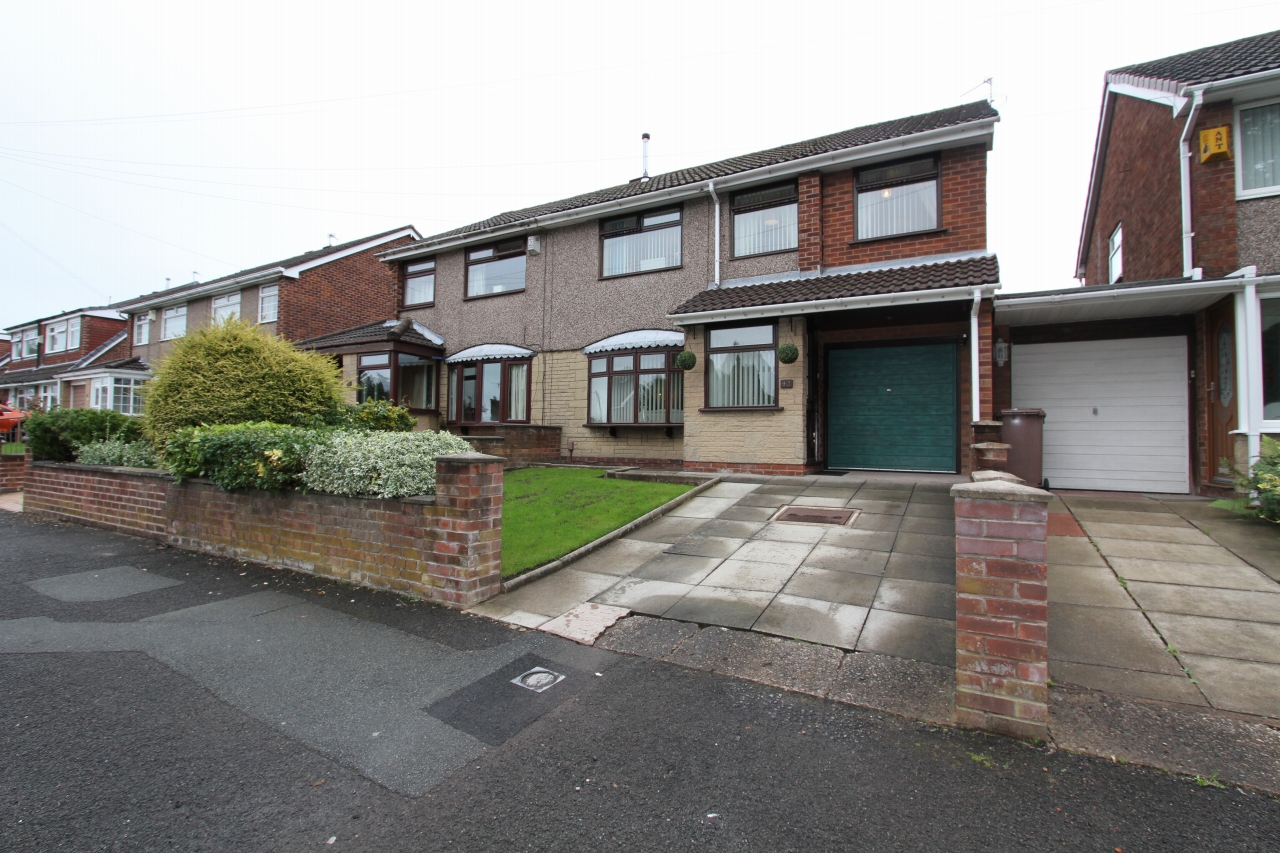 4 bedroom semi-detached house SSTC in St Helens - Photograph 1