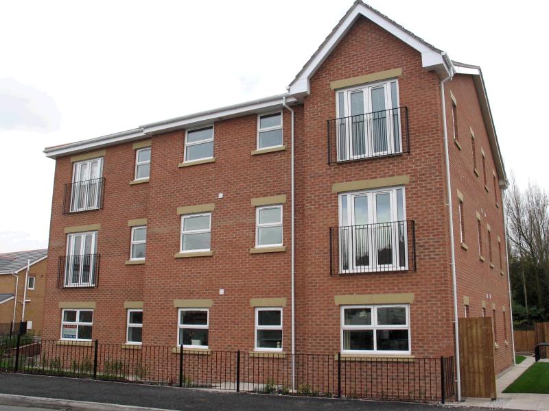 The Rides, Haydock, St Helens, WA11 0GQ 2 bedroom apartment flat