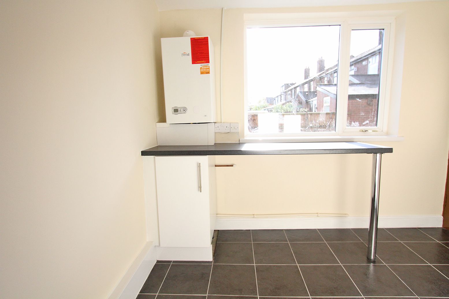 3 bedroom semi-detached bungalow For Sale in Wigan - Photograph 10