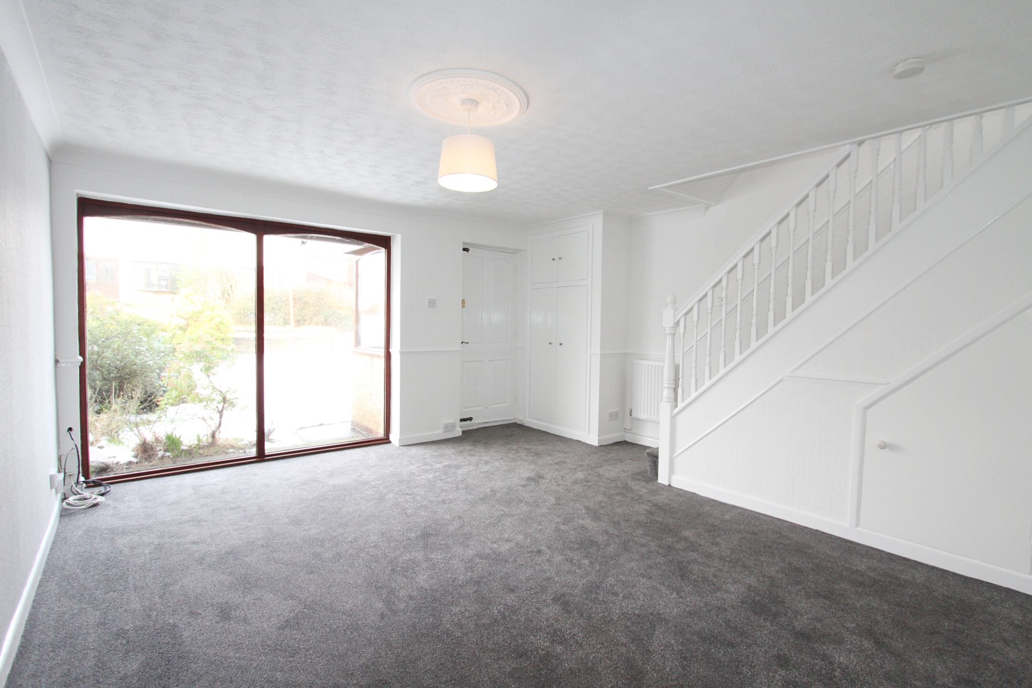 3 bedroom semi-detached house Let in Wigan - Photograph 4