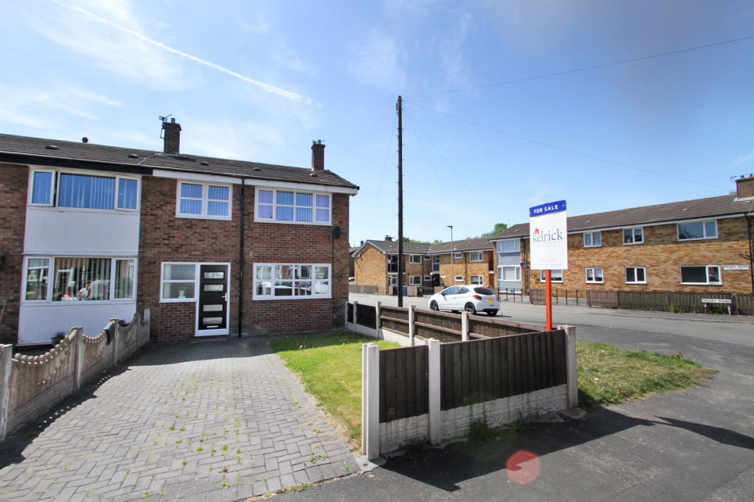 3 bedroom end terraced house For Sale in Wigan - Front