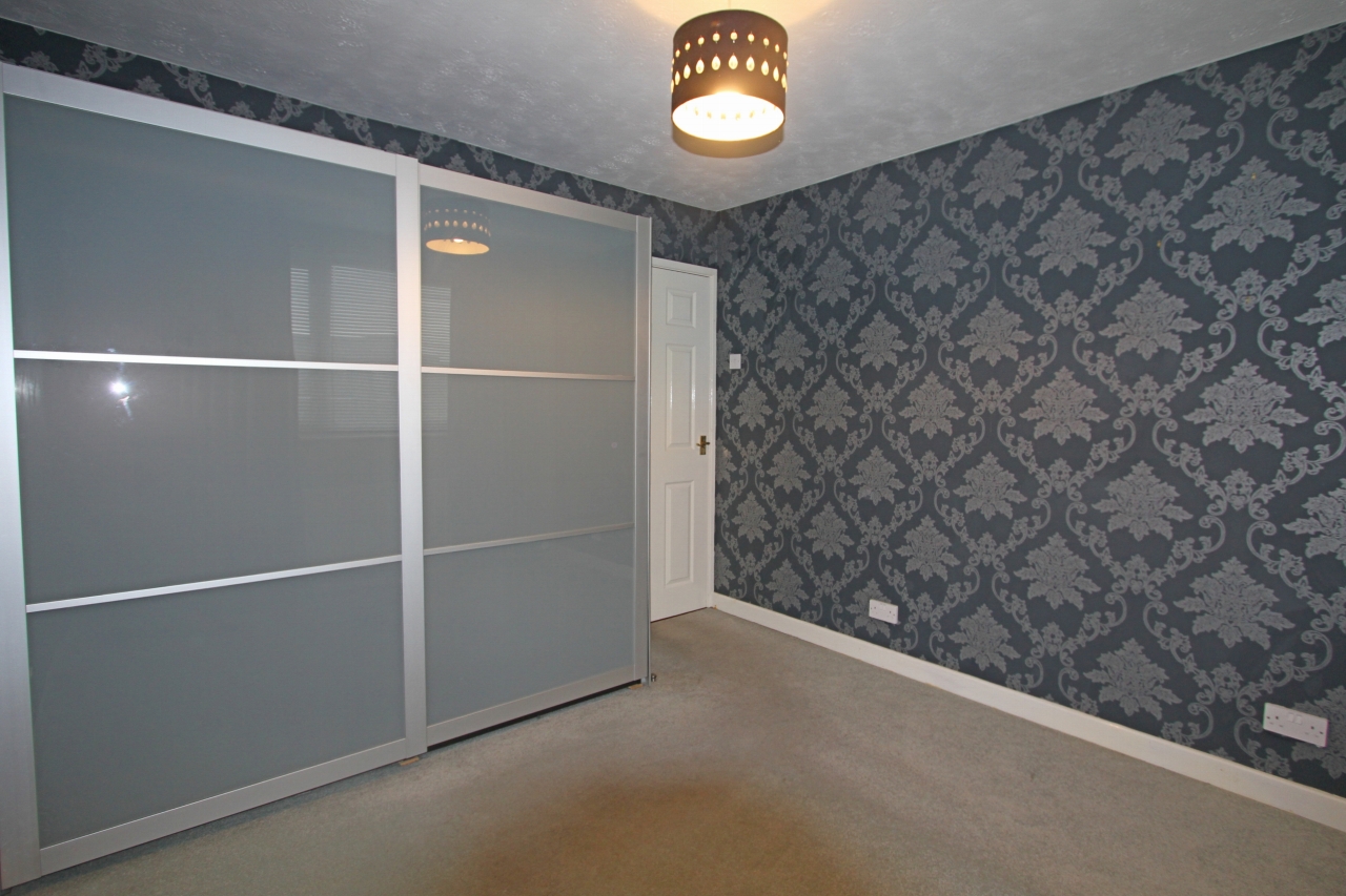 4 bedroom detached bungalow Let in Wigan - Bedroom 2