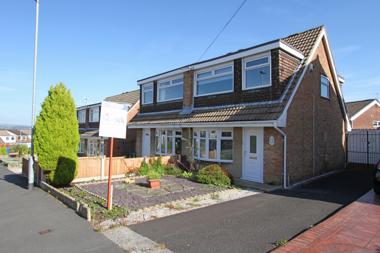3 bedroom semi-detached house To Let in Wigan - Main Image