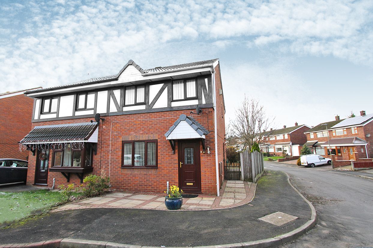 3 bedroom semi-detached house For Sale in Wigan - Photograph 16
