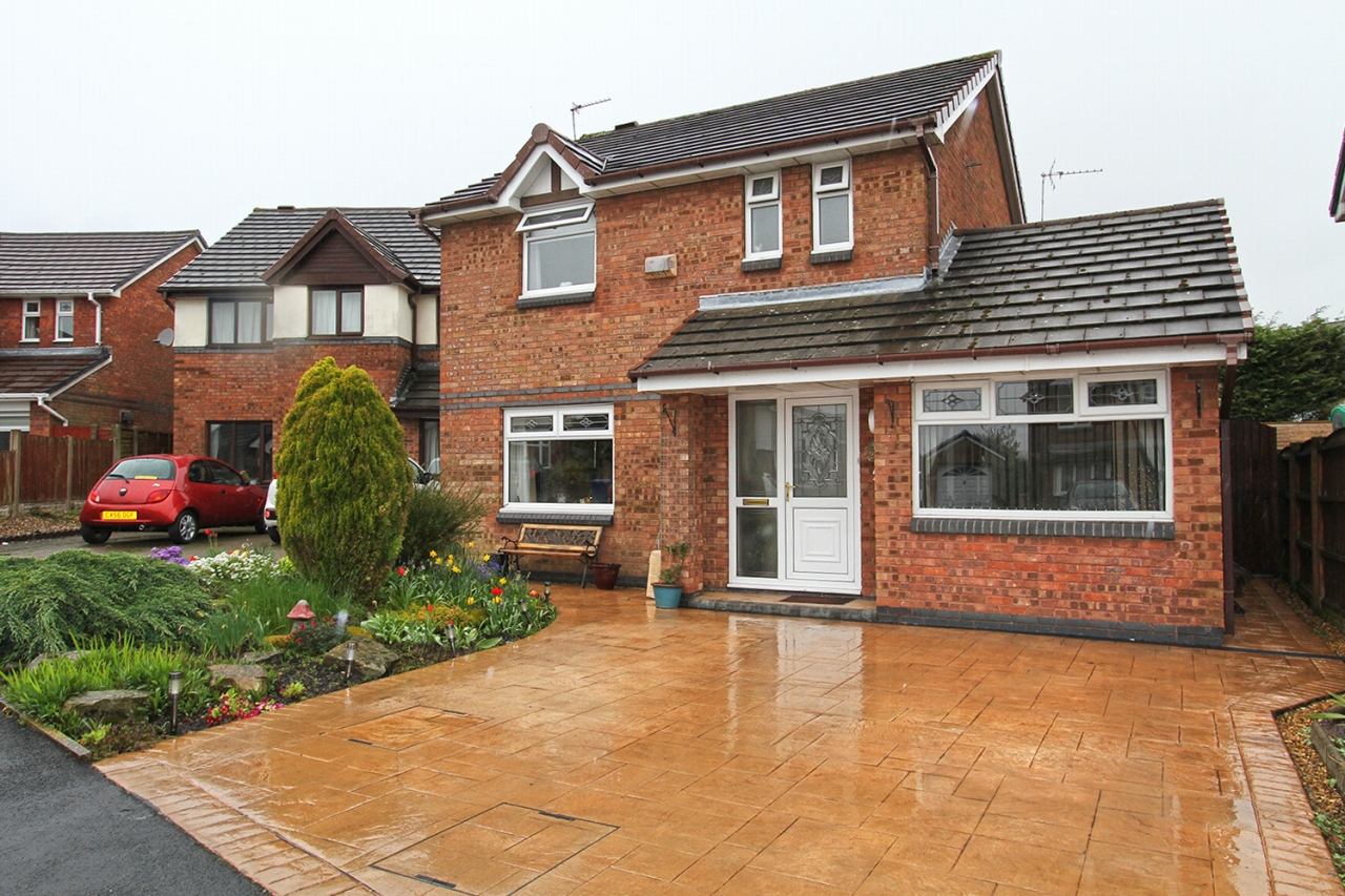 4 bedroom detached house Sold in Wigan - Photograph 1