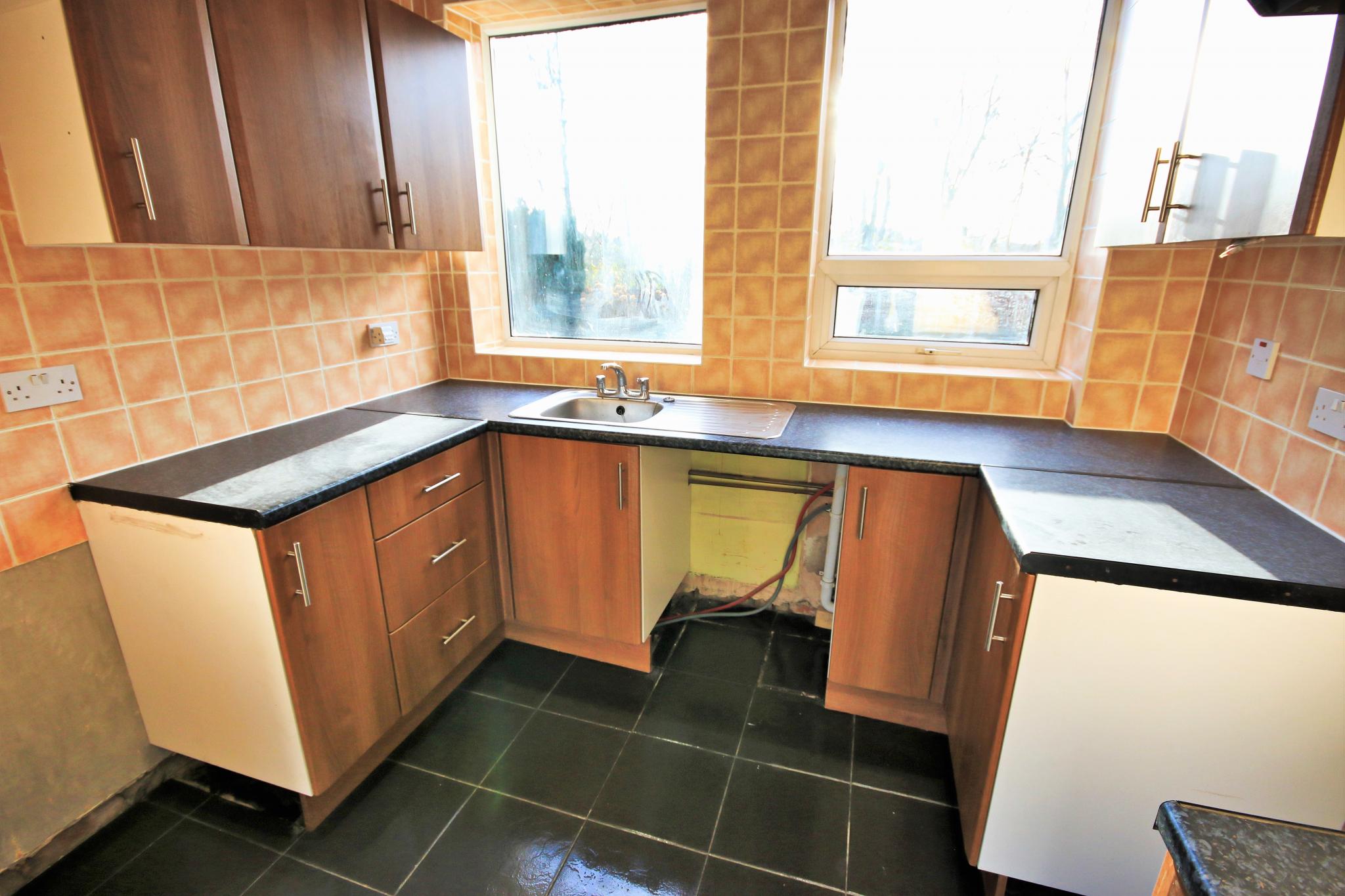 3 bedroom semi-detached house To Let in Wigan - Kitchen.