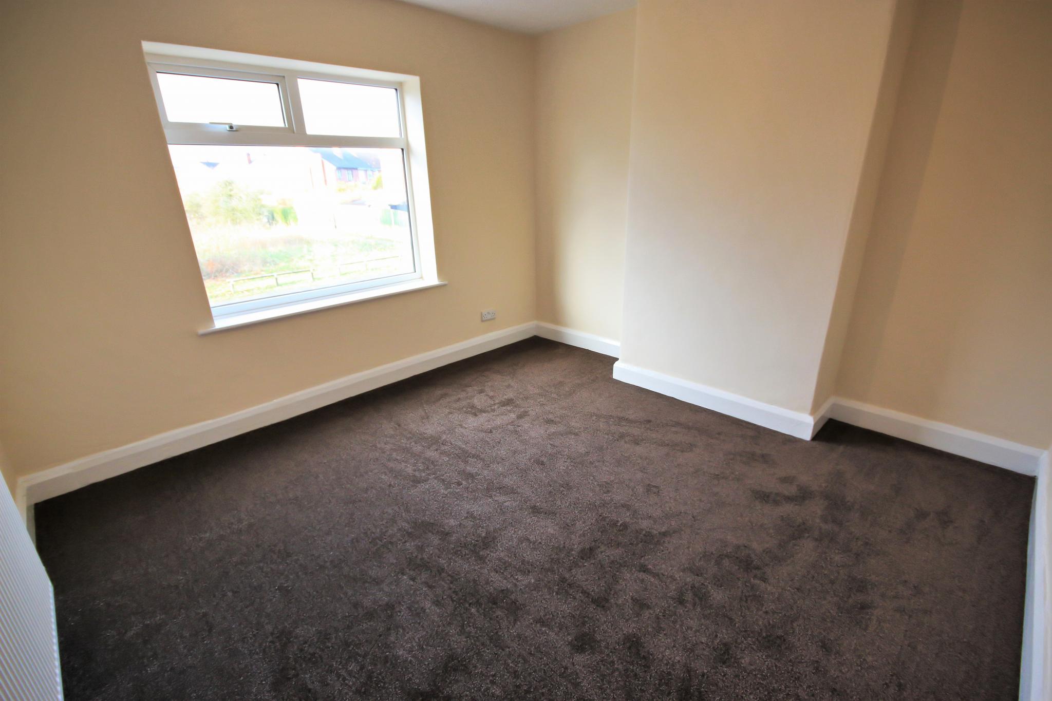 3 bedroom semi-detached house To Let in Wigan - Bedroom 2.
