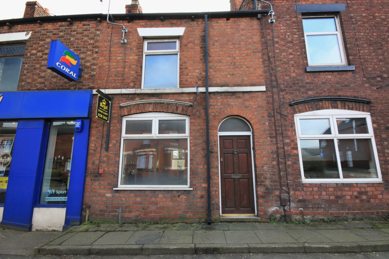 2 bedroom mid terraced house Let in Wigan - Photograph 1.