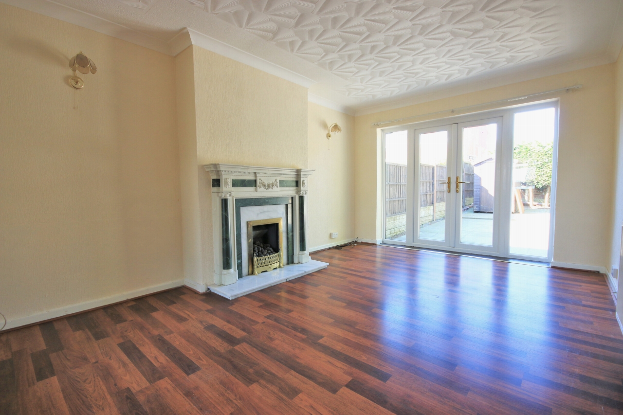 3 bedroom semi-detached house To Let in Wigan - Photograph 4.