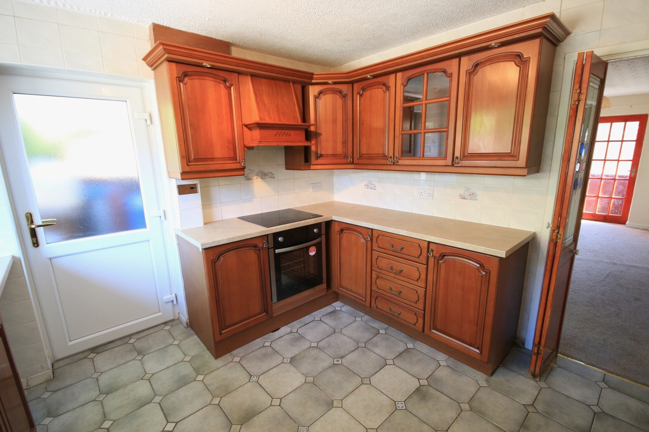 3 bedroom semi-detached house To Let in Wigan - Photograph 6.