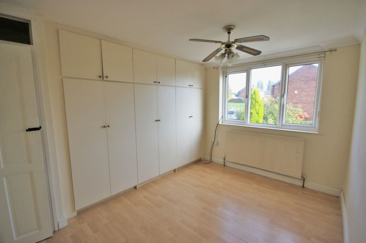 4 bedroom barn conversion house To Let in Wigan - Photograph 4.