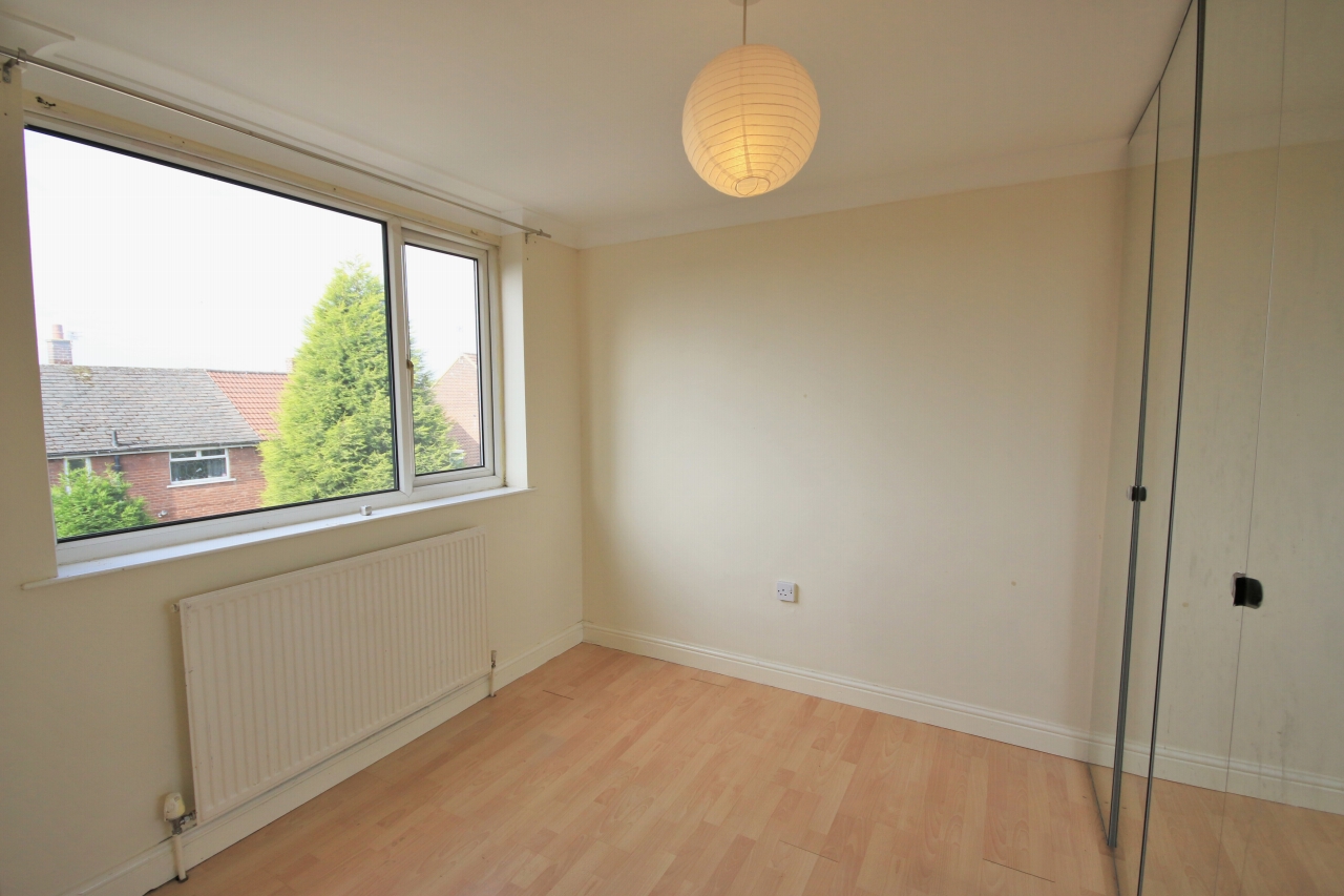 4 bedroom barn conversion house To Let in Wigan - Photograph 5.