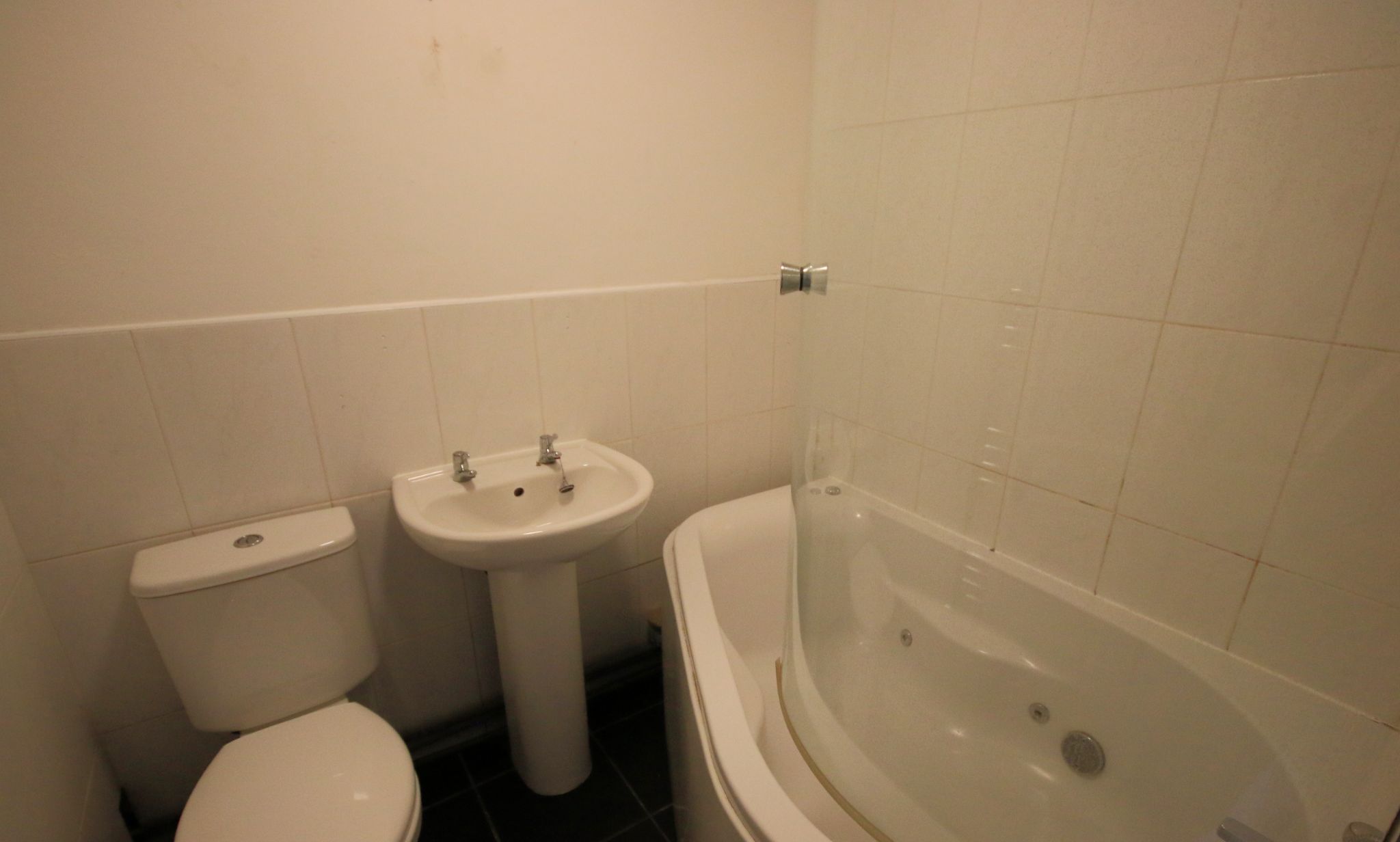 3 bedroom end terraced house To Let in Skelmersdale - Photograph 9.