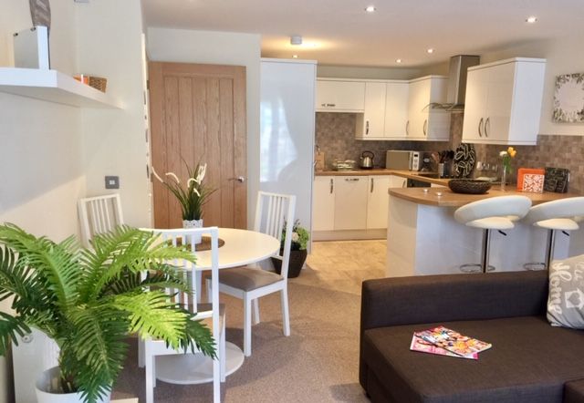 1 Bed Ground Floor Flat/apartment To Rent - Photograph 1