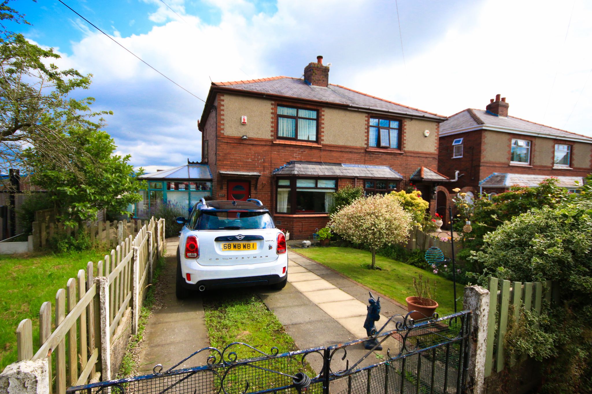 2 Bed Semi-detached House For Sale - Photograph 1