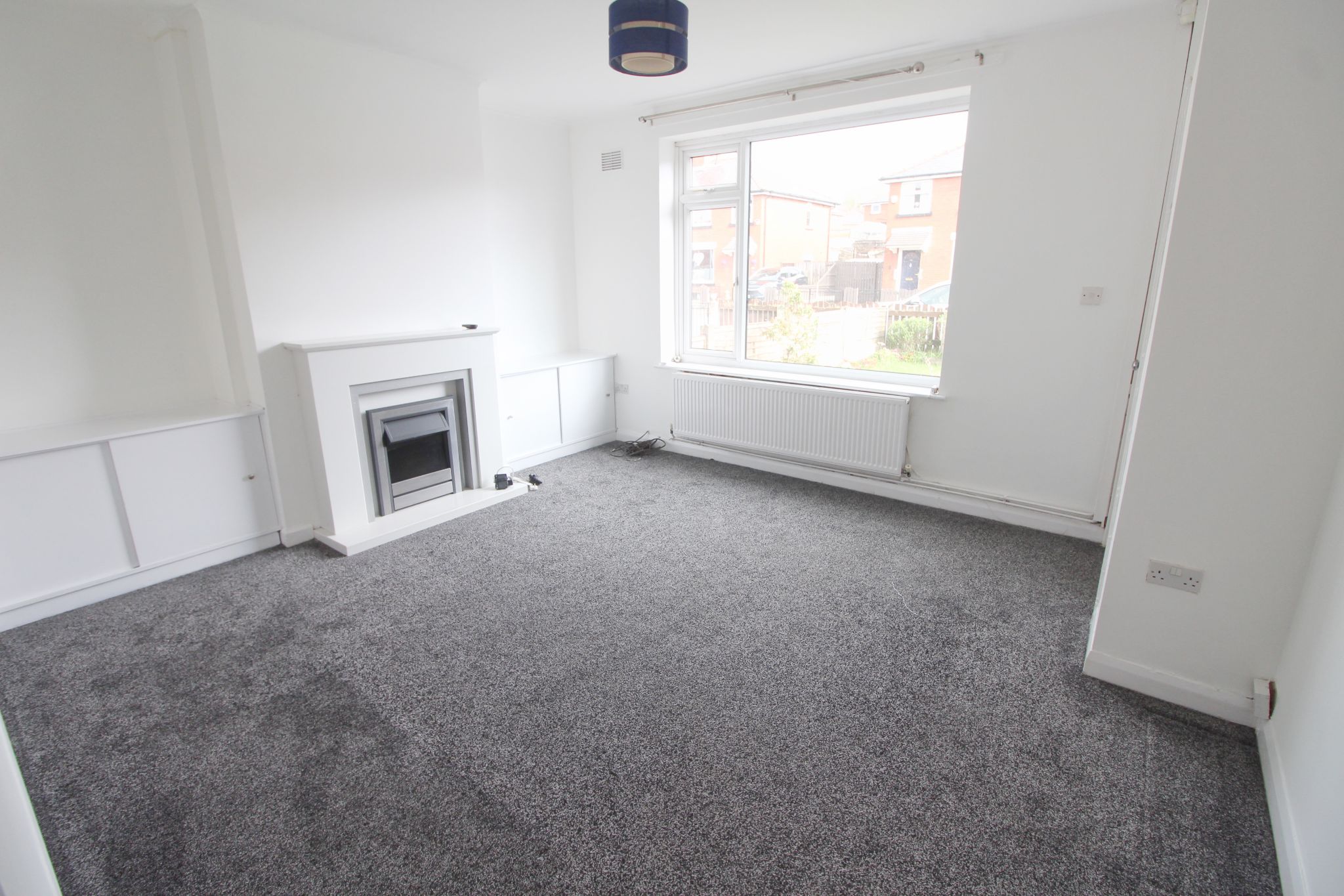 3 bedroom semi-detached house To Let in Wigan - Property photograph.