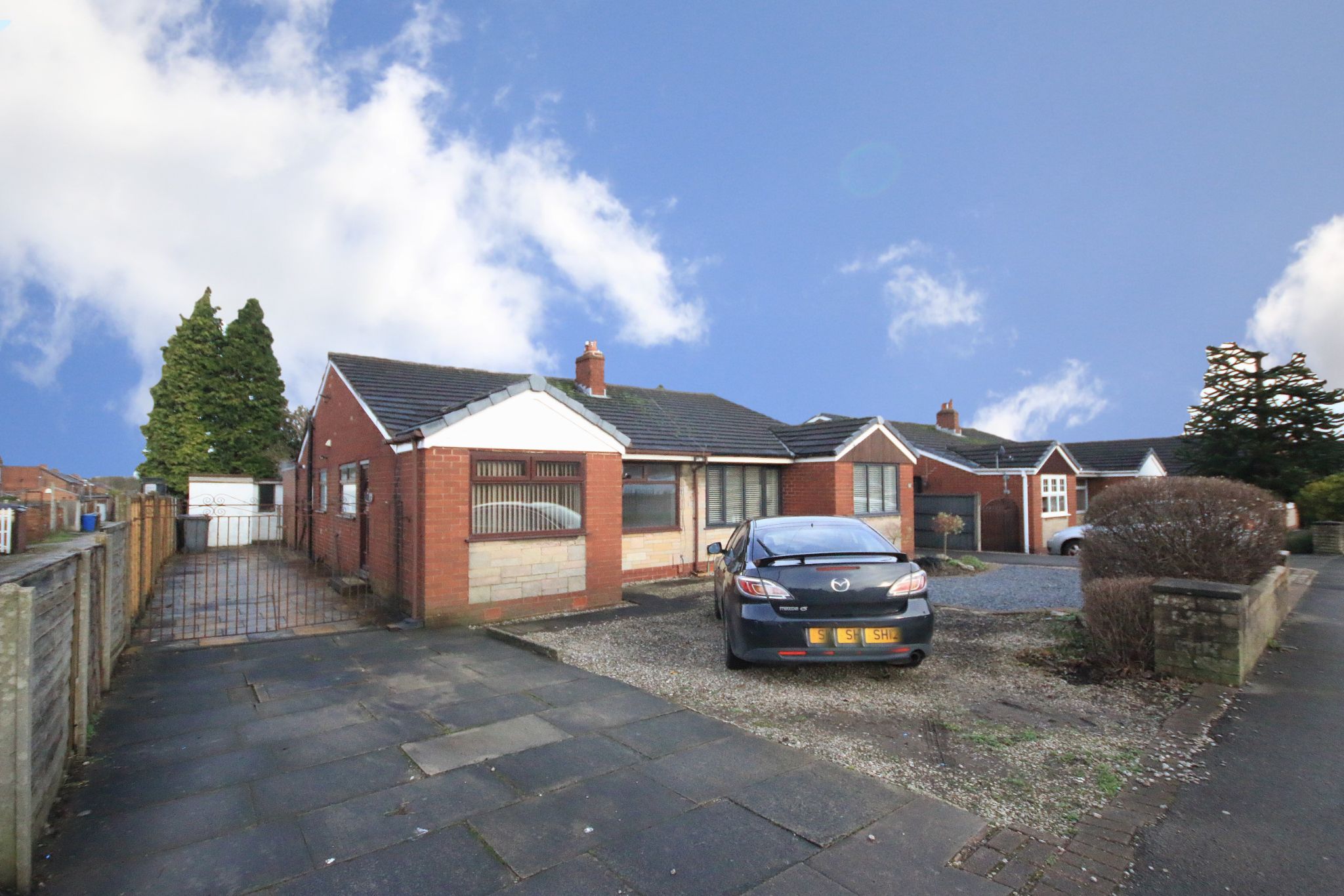 3 bedroom semi-detached bungalow For Sale in Wigan - Photograph 1.