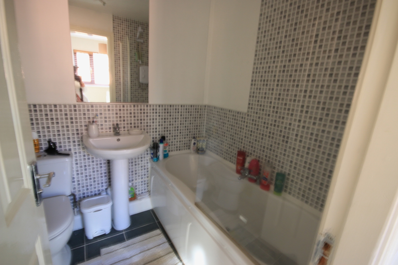 2 bedroom semi-detached house SSTC in Wigan - Photograph 6.
