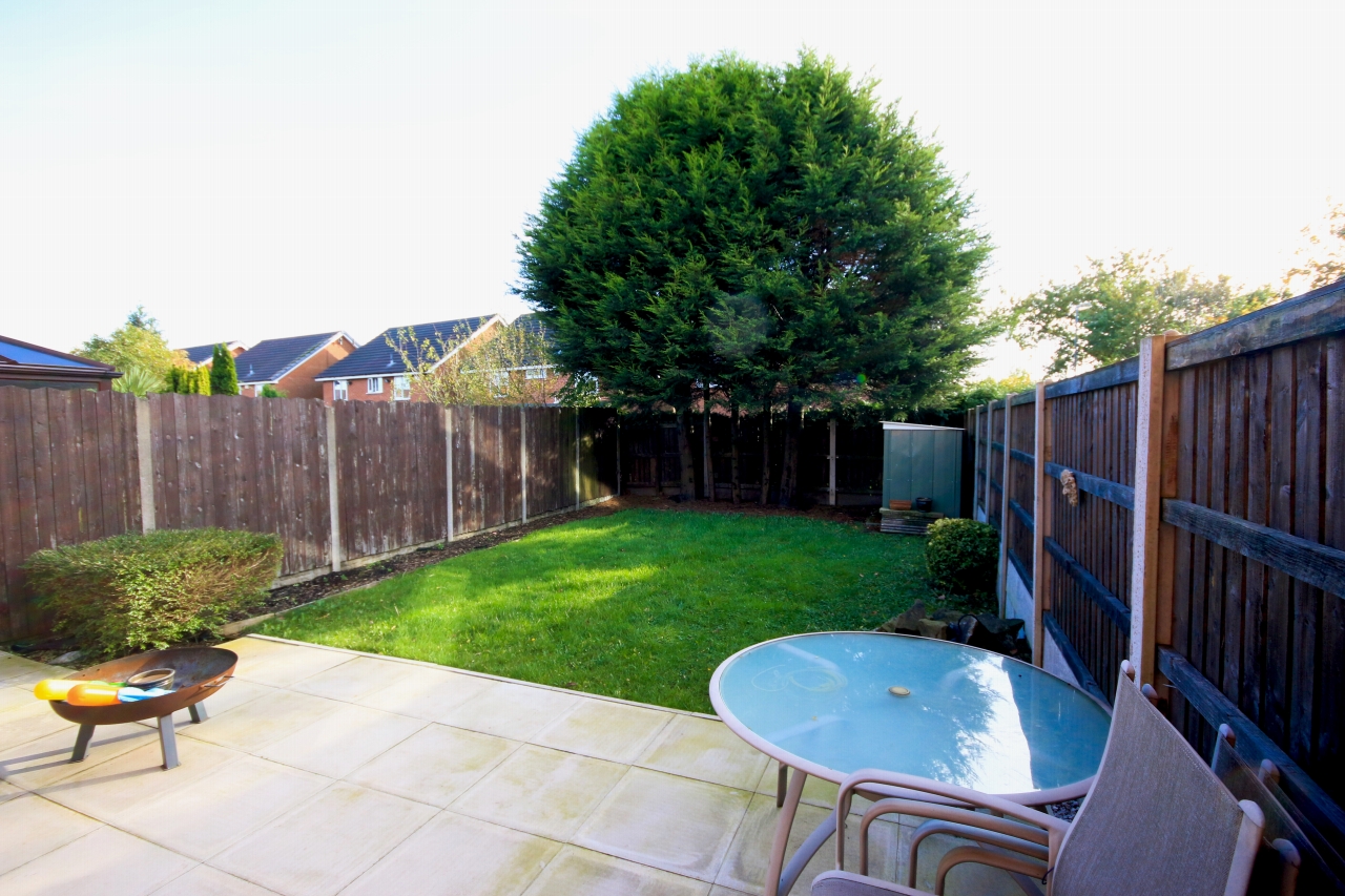 2 bedroom semi-detached house SSTC in Wigan - Photograph 7.