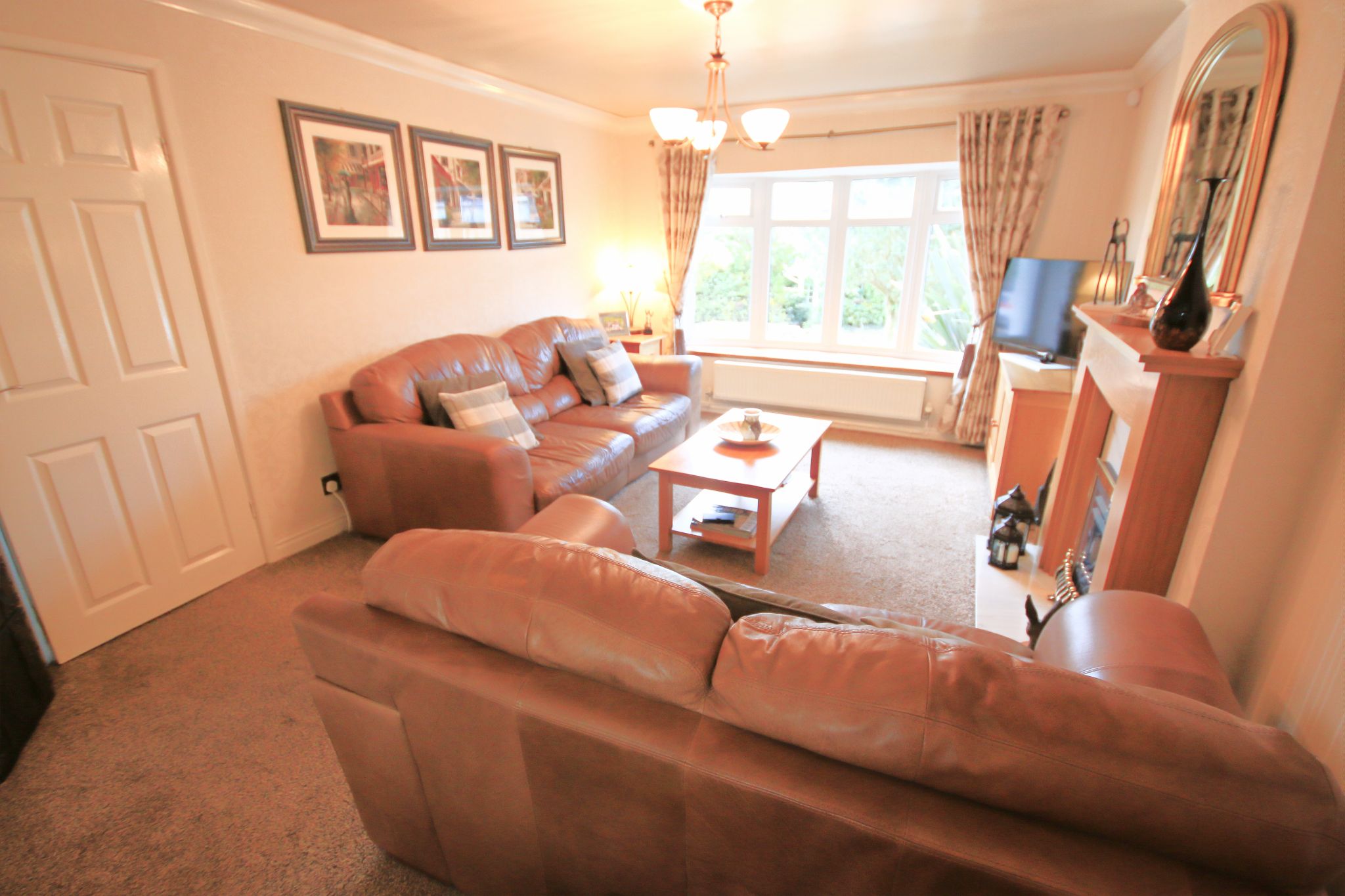 3 bedroom detached house SSTC in Wigan - Photograph 6.