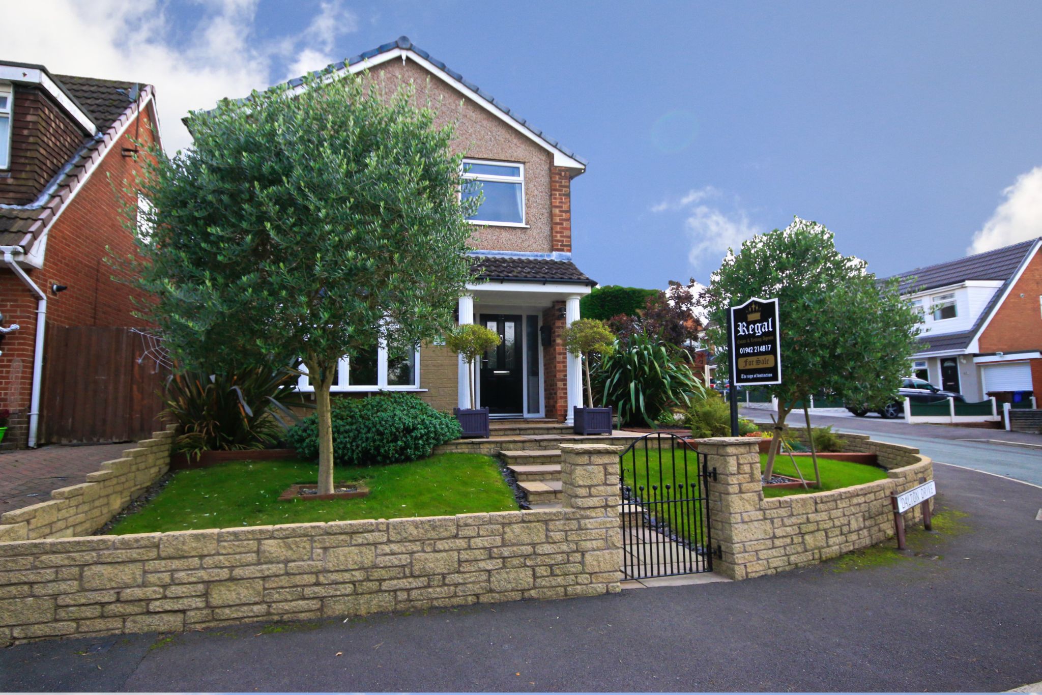 3 bedroom detached house SSTC in Wigan - Photograph 2.