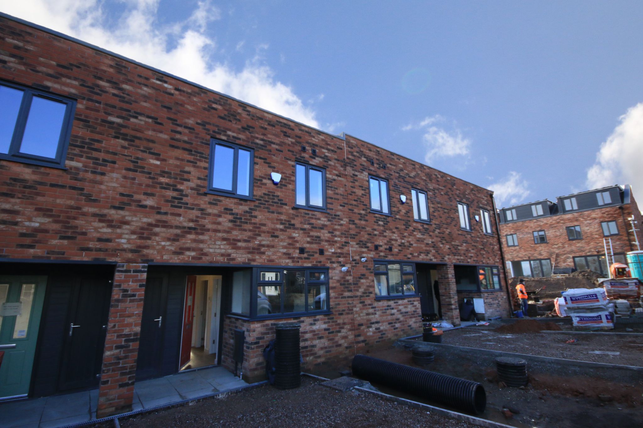 3 bedroom mews house SSTC in Wigan - Photograph 1.