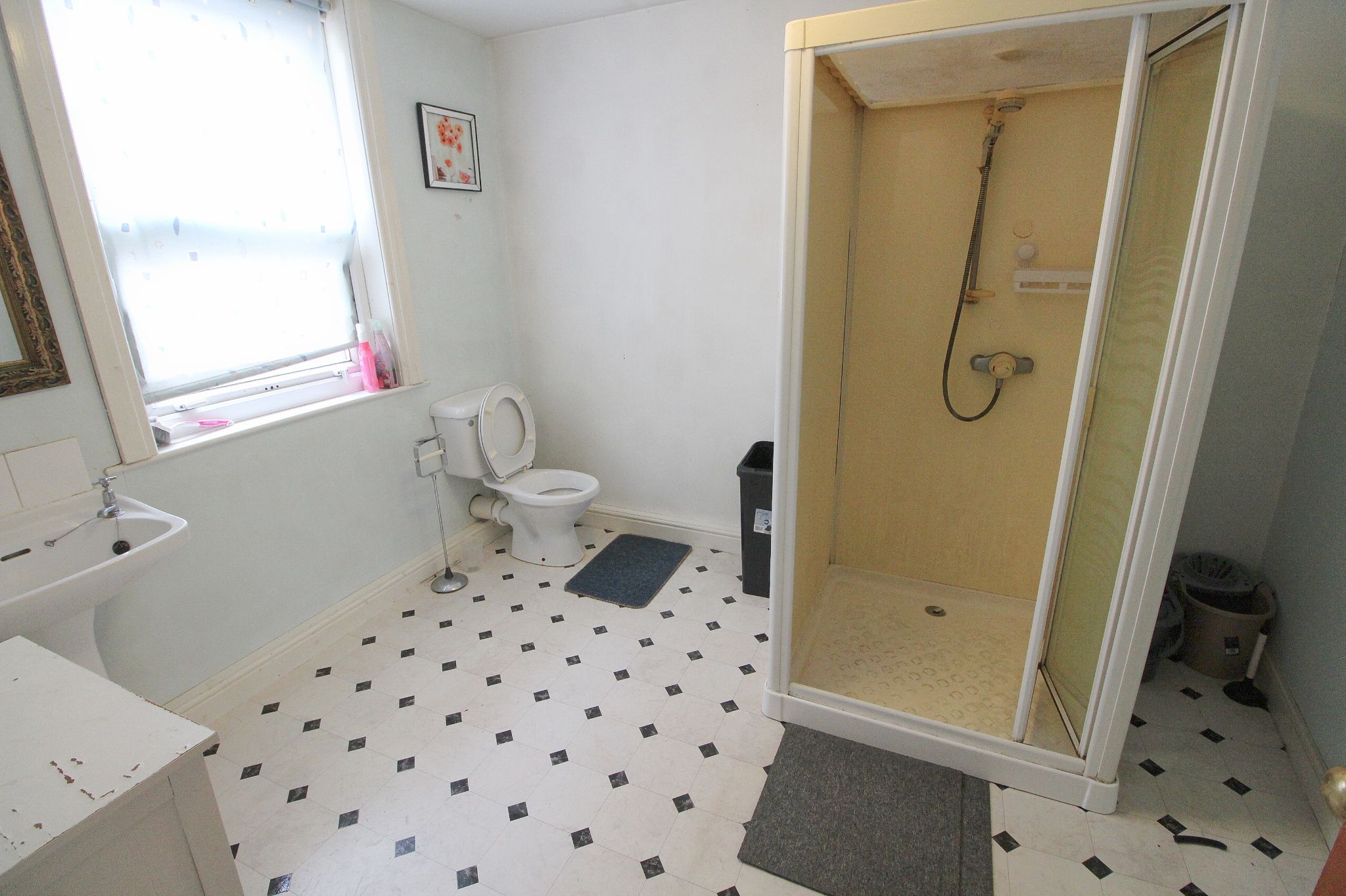 1 bedroom apartment flat/apartment To Let in Wigan - Photograph 9.
