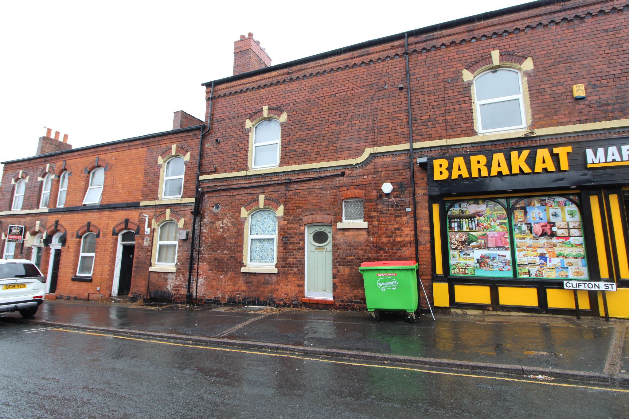 1 bedroom apartment flat/apartment To Let in Wigan - Photograph 1.