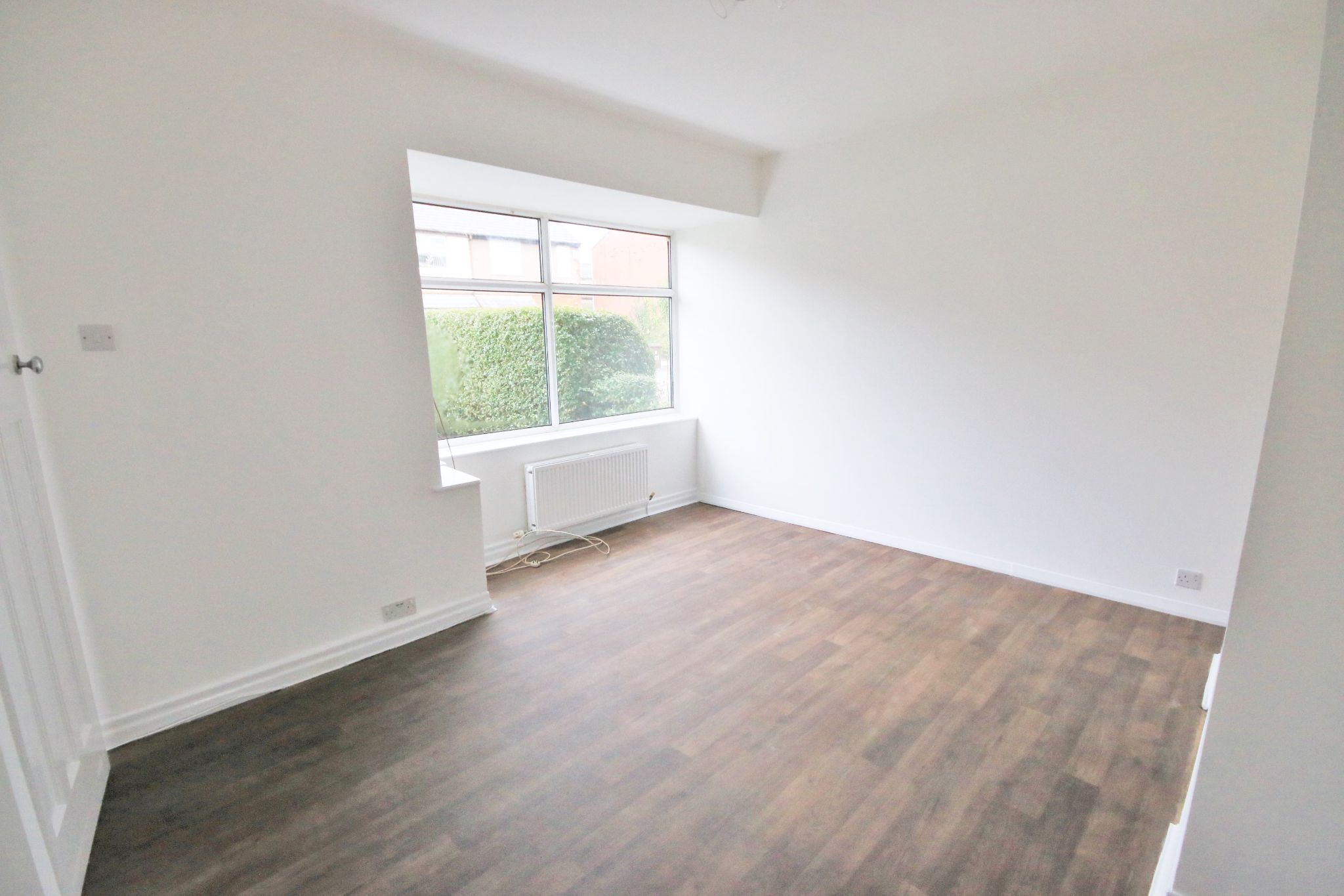 3 bedroom semi-detached house To Let in Wigan - Property photograph.