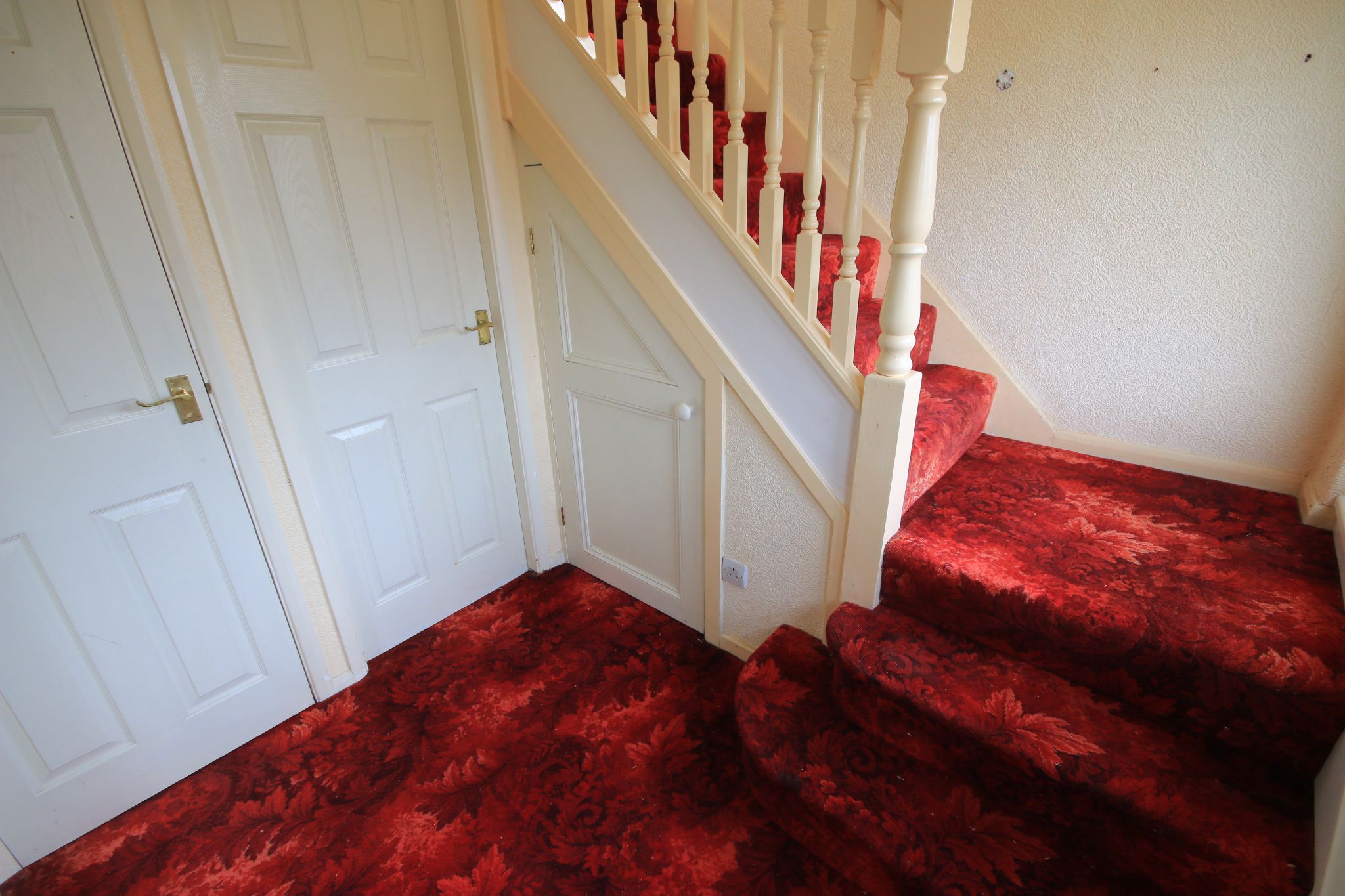 Ravenswood Avenue, Winstanley, Wigan, WN3 6EZ 3 bedroom semidetached