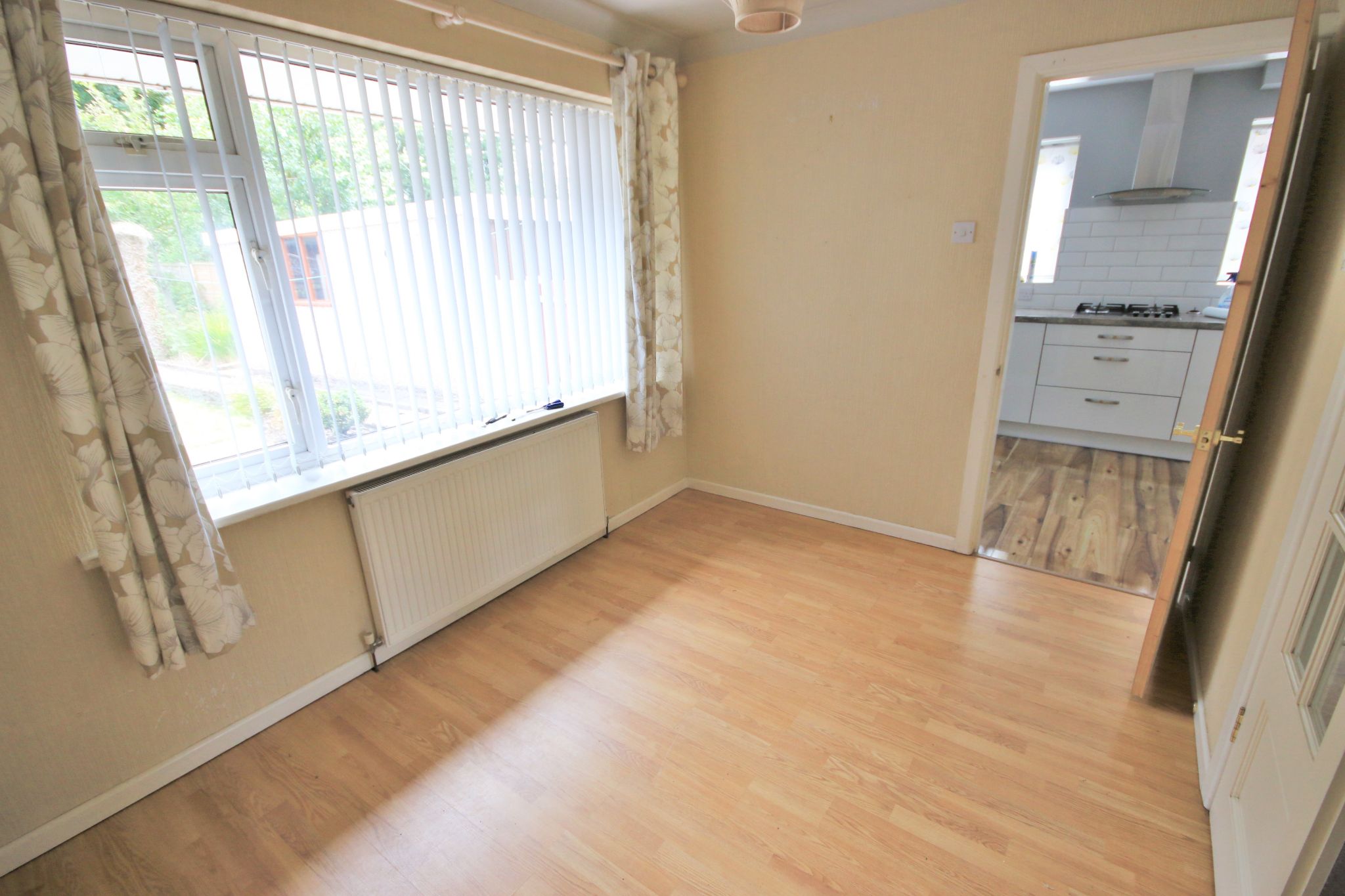 Ravenswood Avenue, Winstanley, Wigan, WN3 6EZ 3 bedroom semidetached