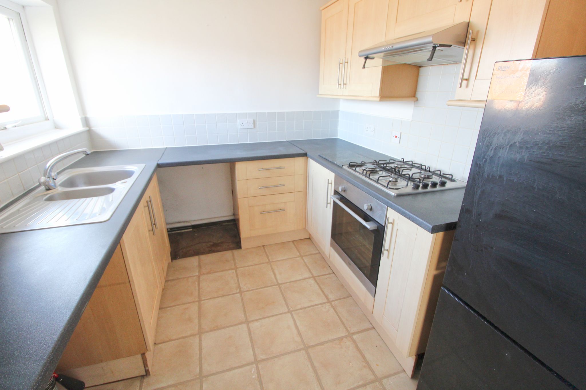 2 bedroom flat flat/apartment Let in Wigan - Photograph 5.