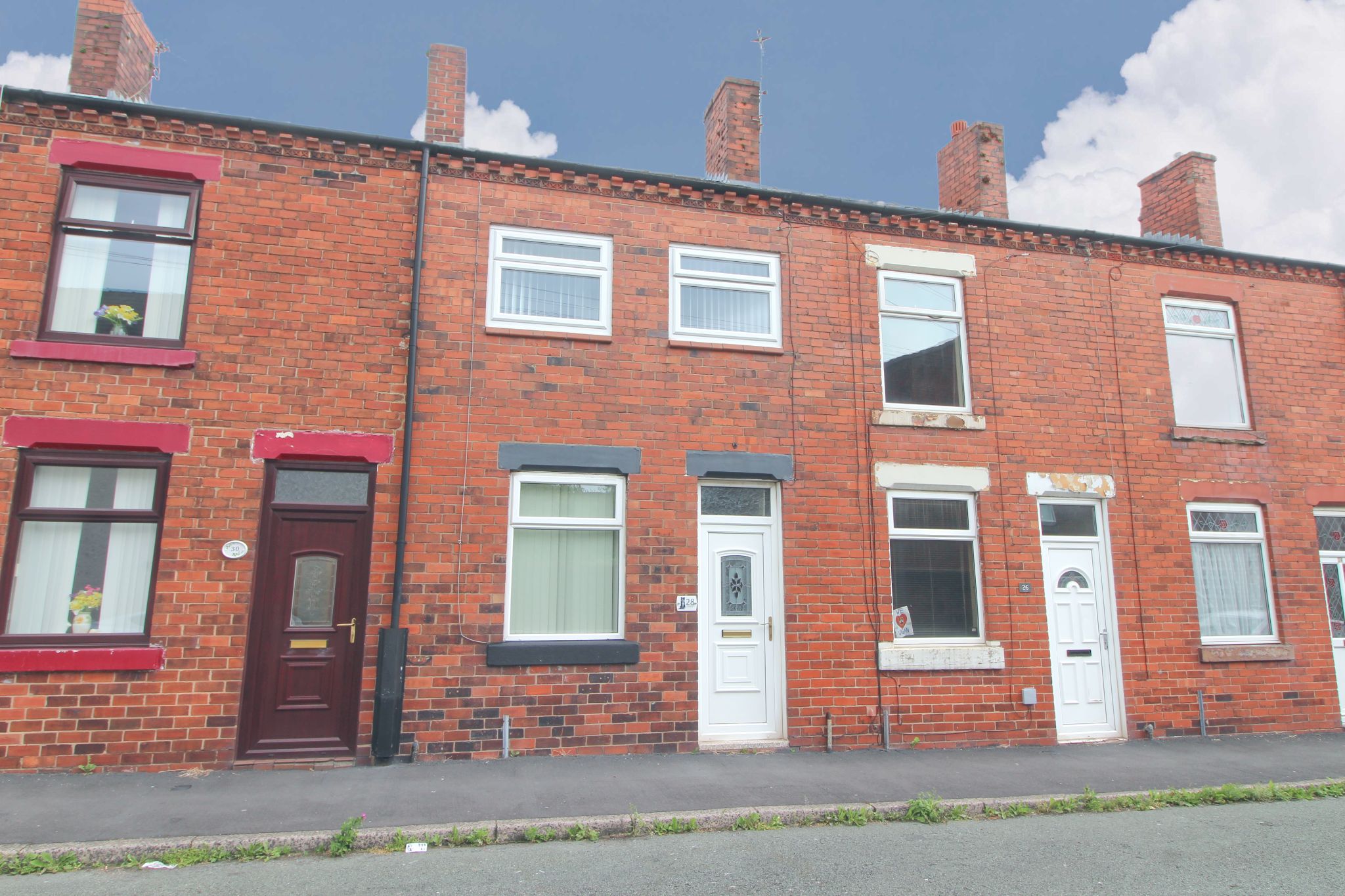 2 bedroom mid terraced house For Sale in Wigan - Property photograph.
