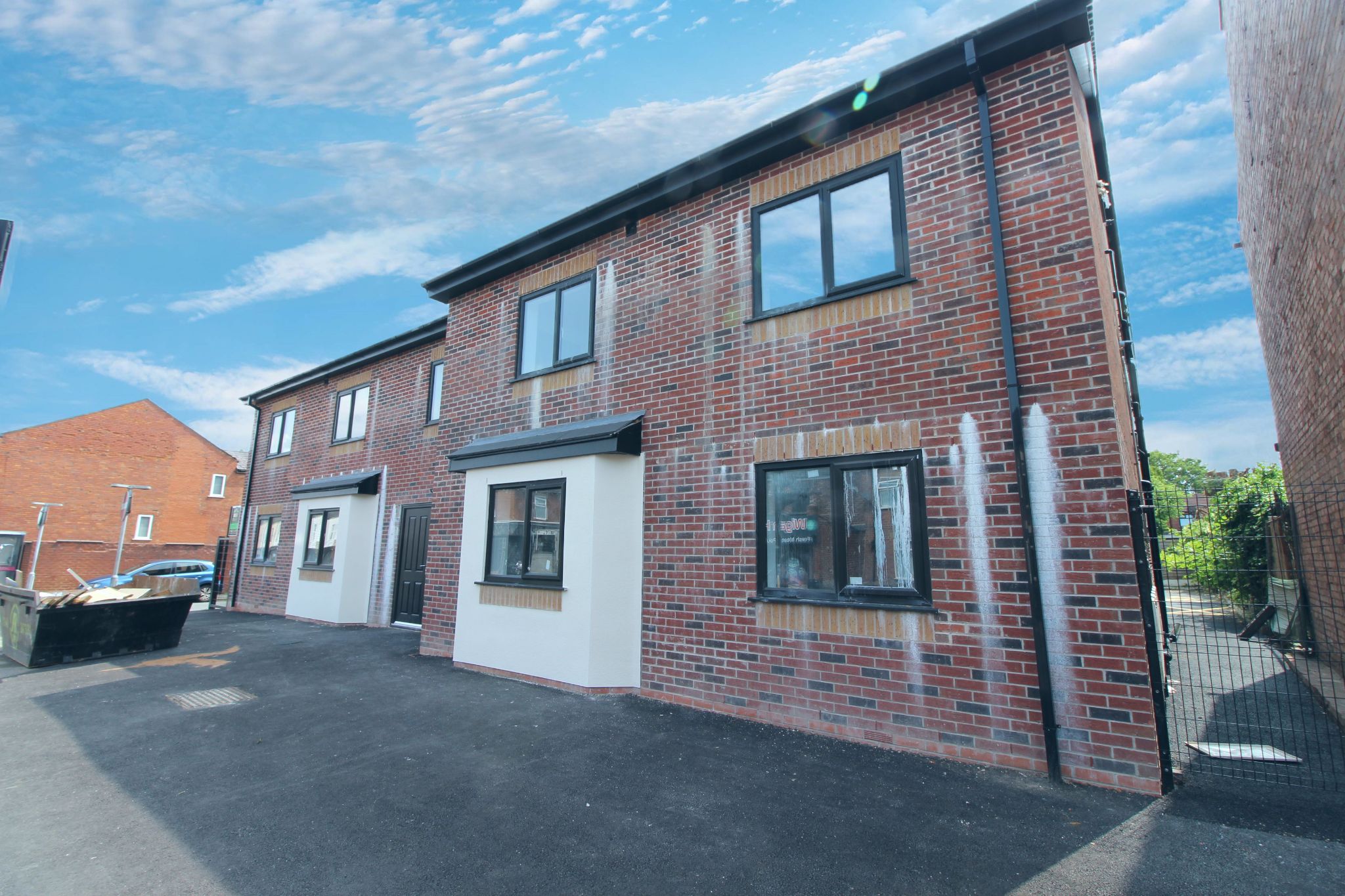 1 bedroom apartment flat/apartment To Let in Wigan - Photograph 2.