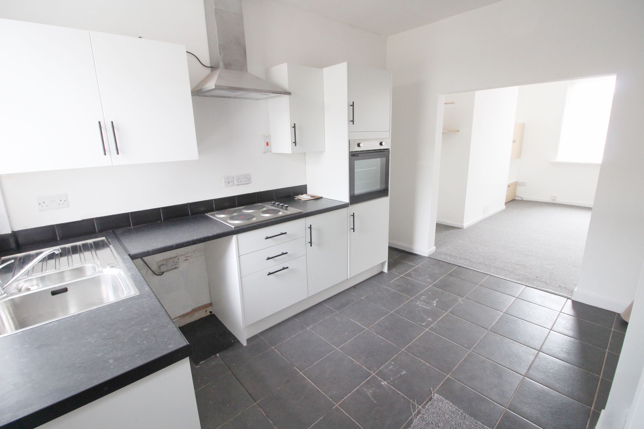 2 bedroom mid terraced house To Let in Wigan - Photograph 5.